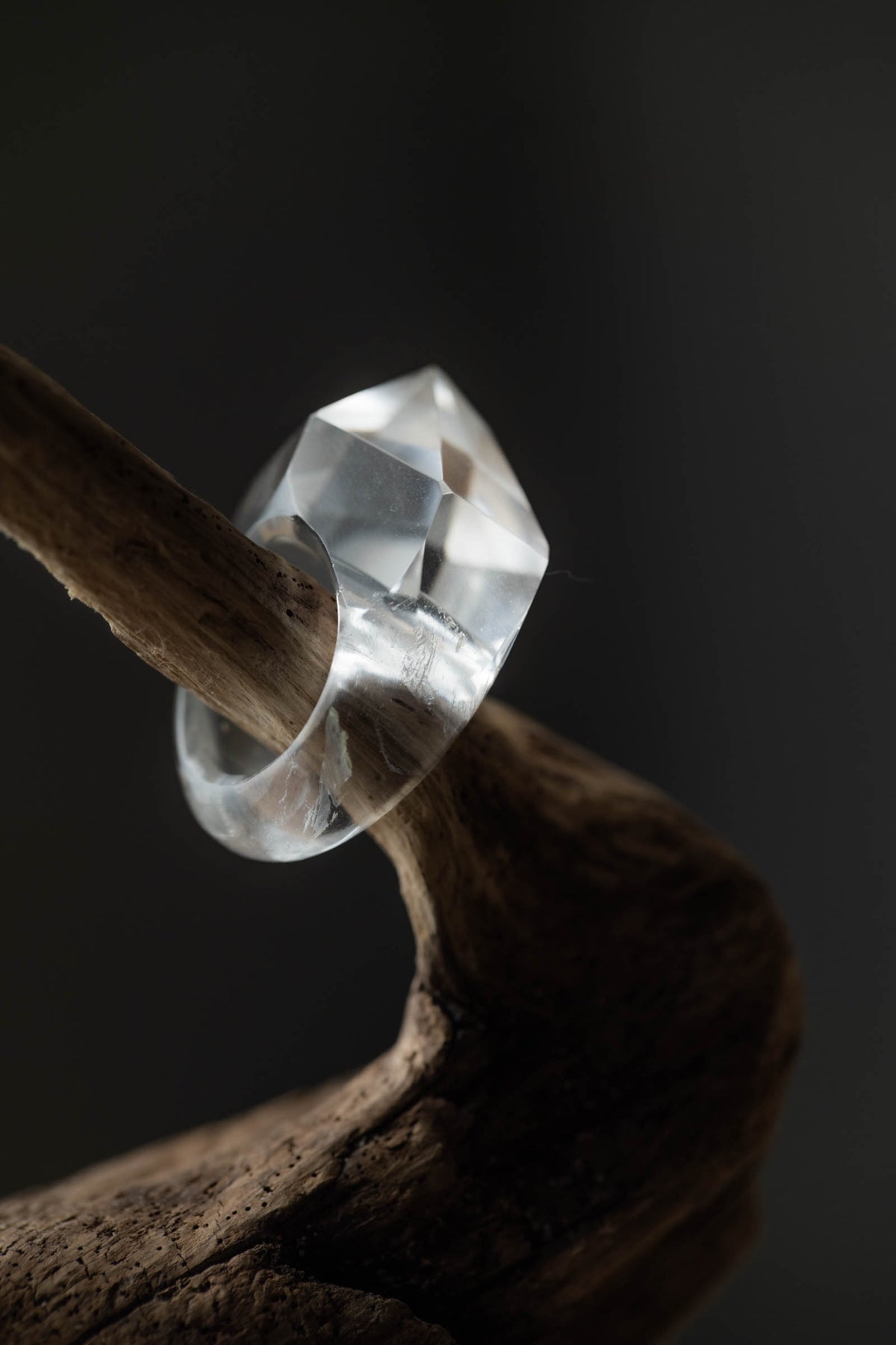 crystal ring (point)