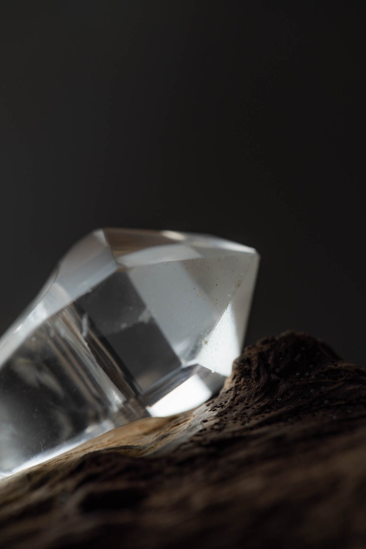 crystal ring (point)