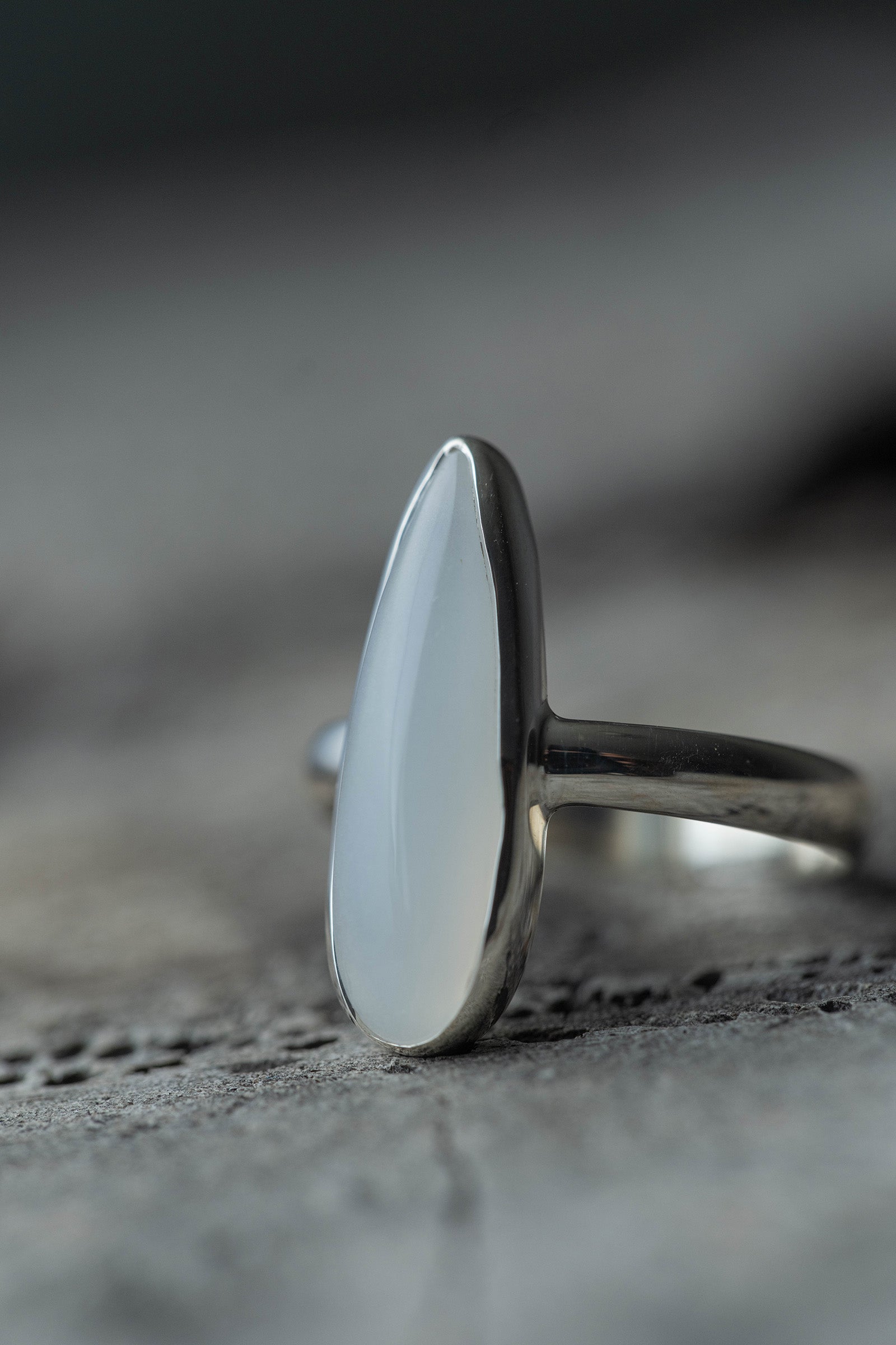 silver ring 3mm flat band moonstone drop
