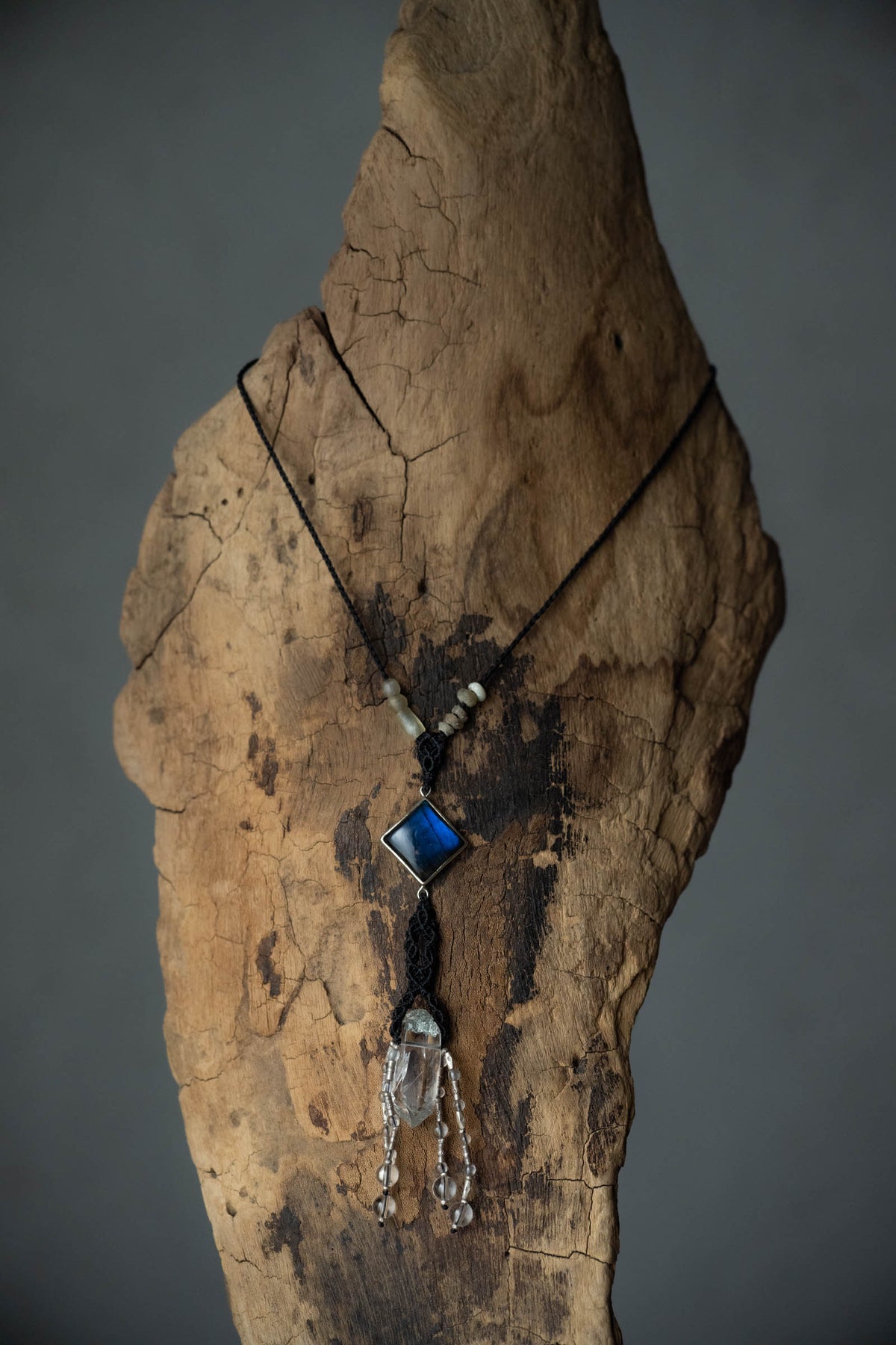 macrame necklace ( silver top labradorite) + ( quartz )