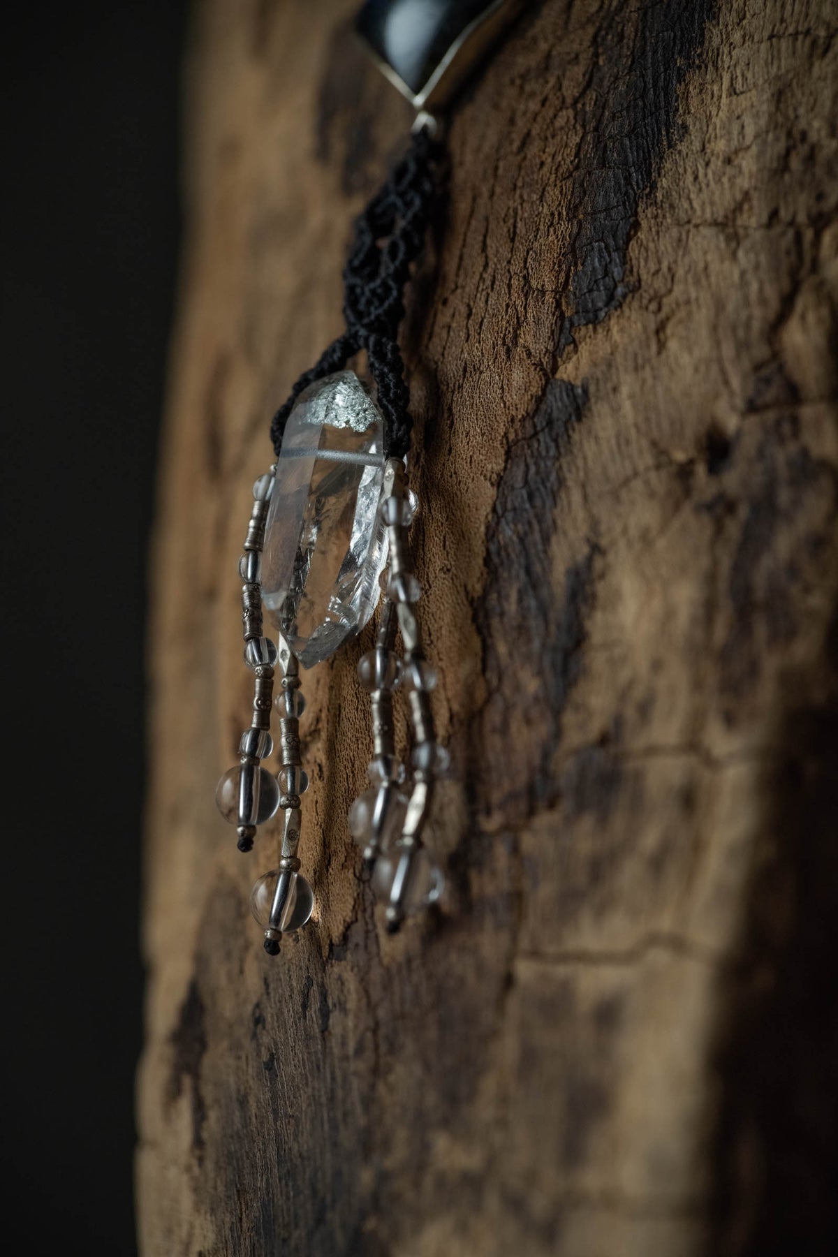 macrame necklace ( silver top labradorite) + ( quartz )