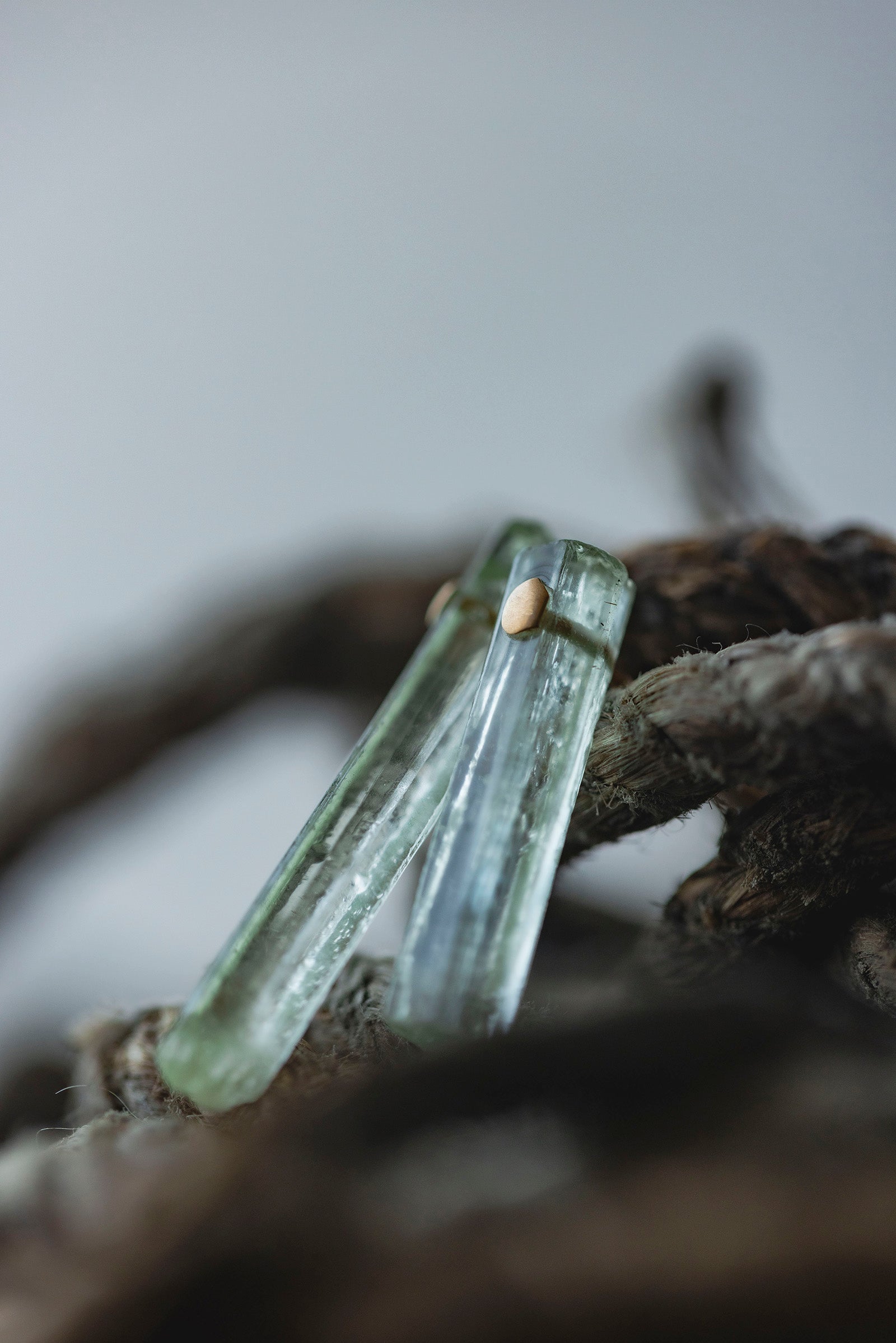 18K aquamarine rough stone earring (pair)