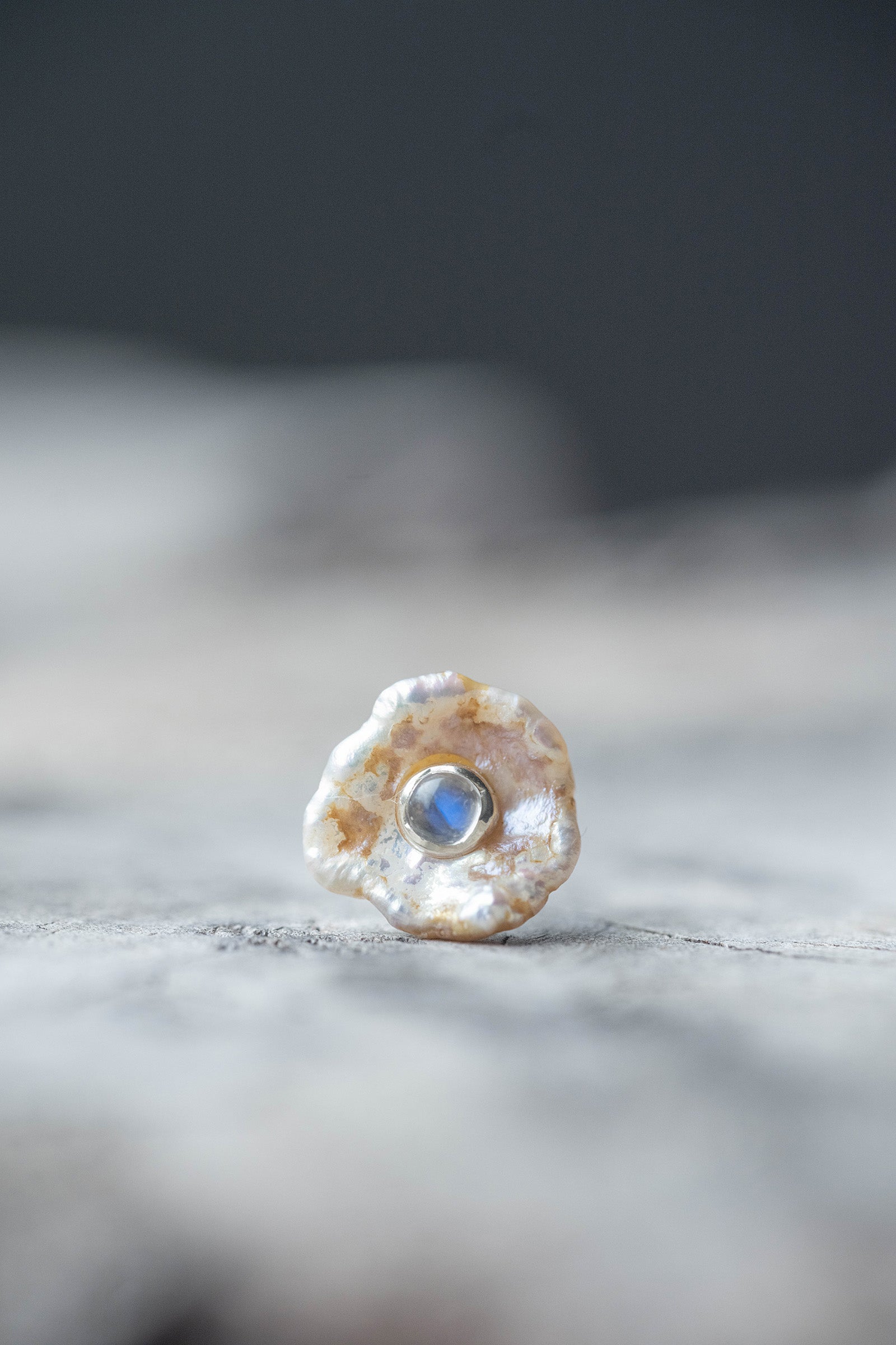 silver earrings pair moonstone + pearl