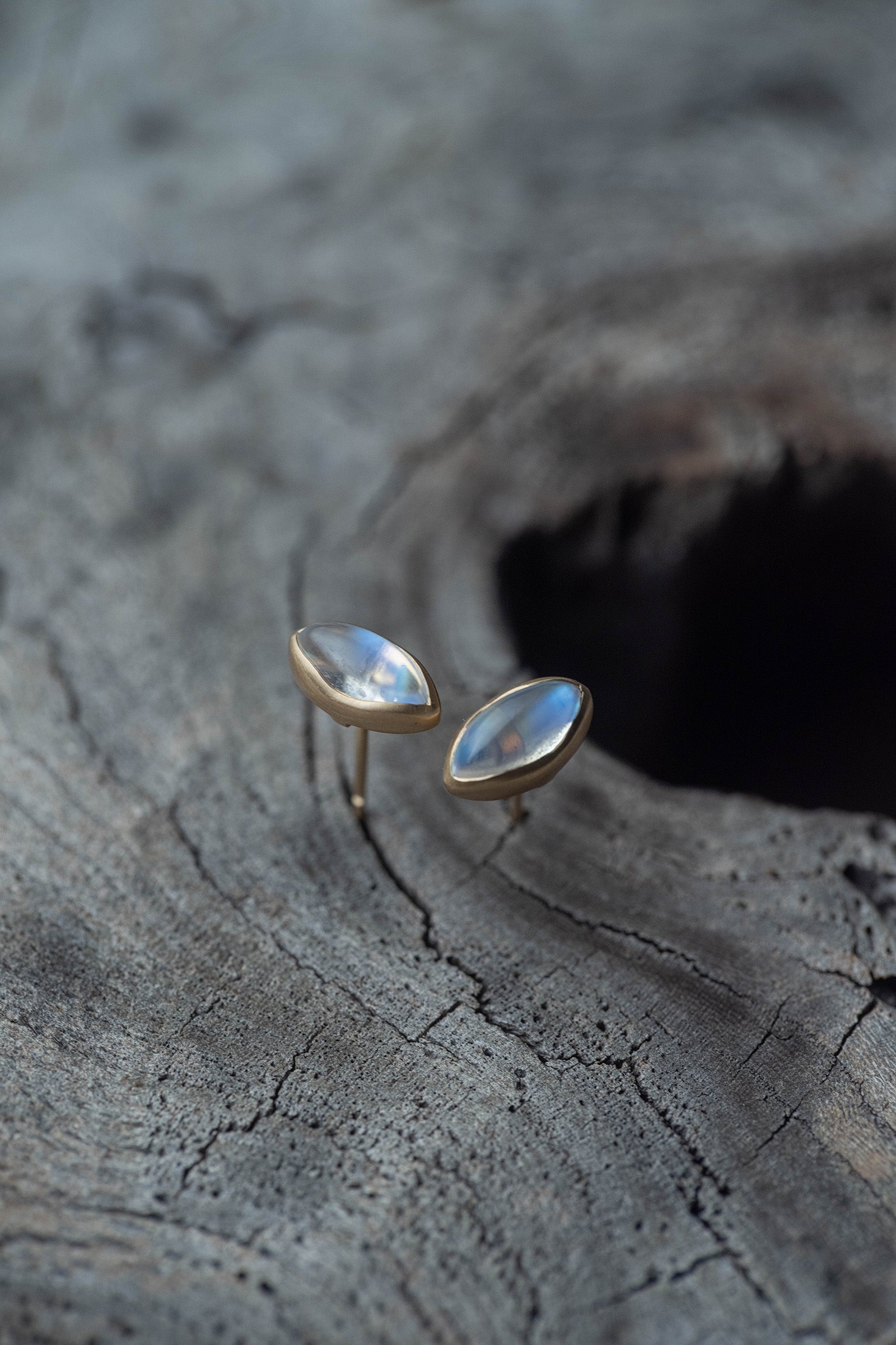 18K earrings pair rainbow moonstone