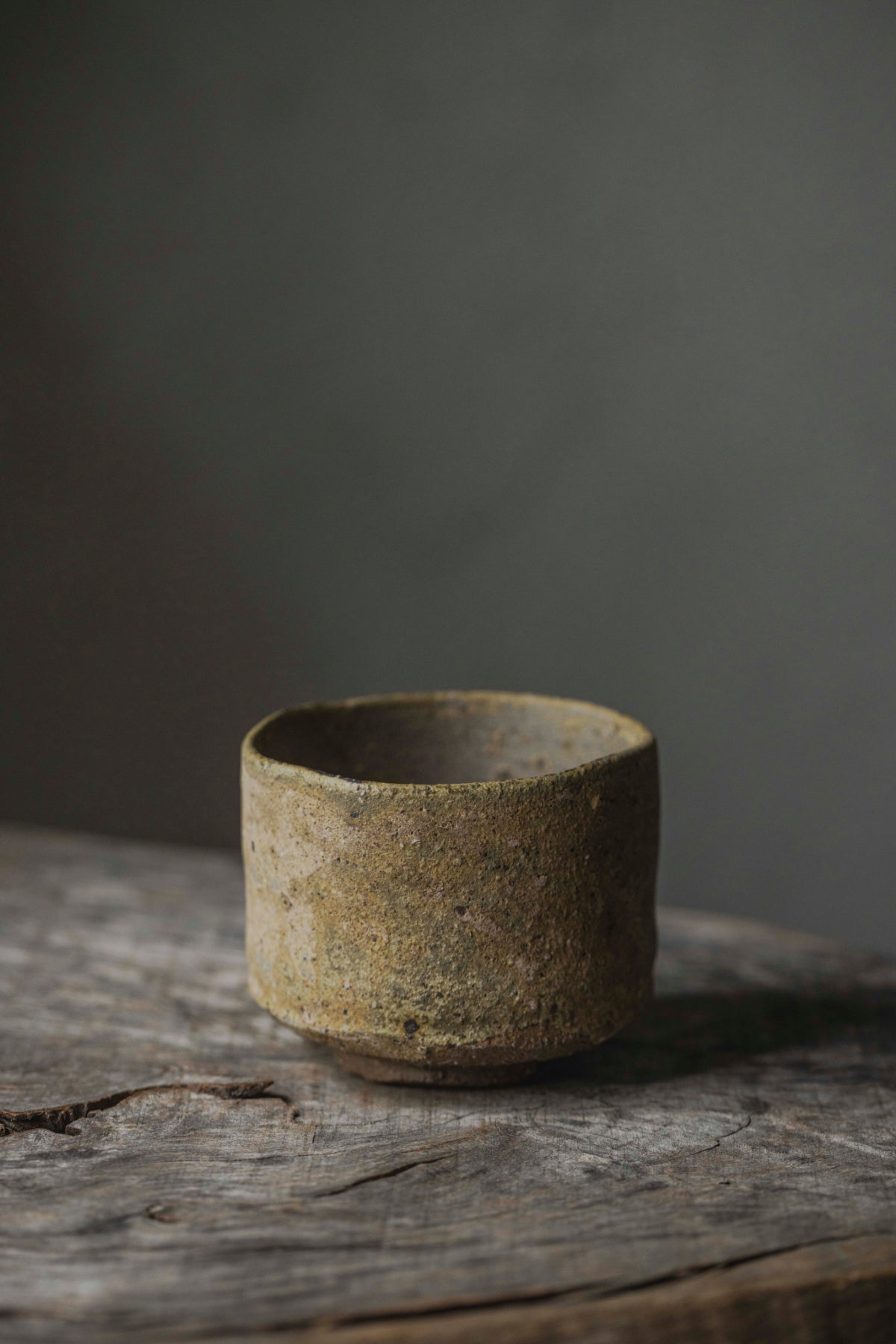 Shimizu Shiro, Horai clay low-temperature ash-glazed tea bowl 92