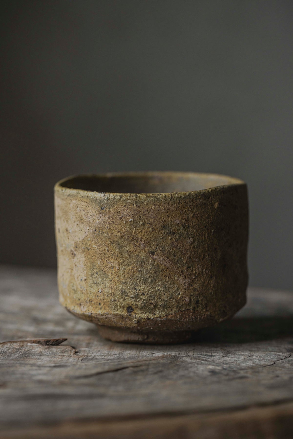 Shimizu Shiro, Horai clay low-temperature ash-glazed tea bowl 92