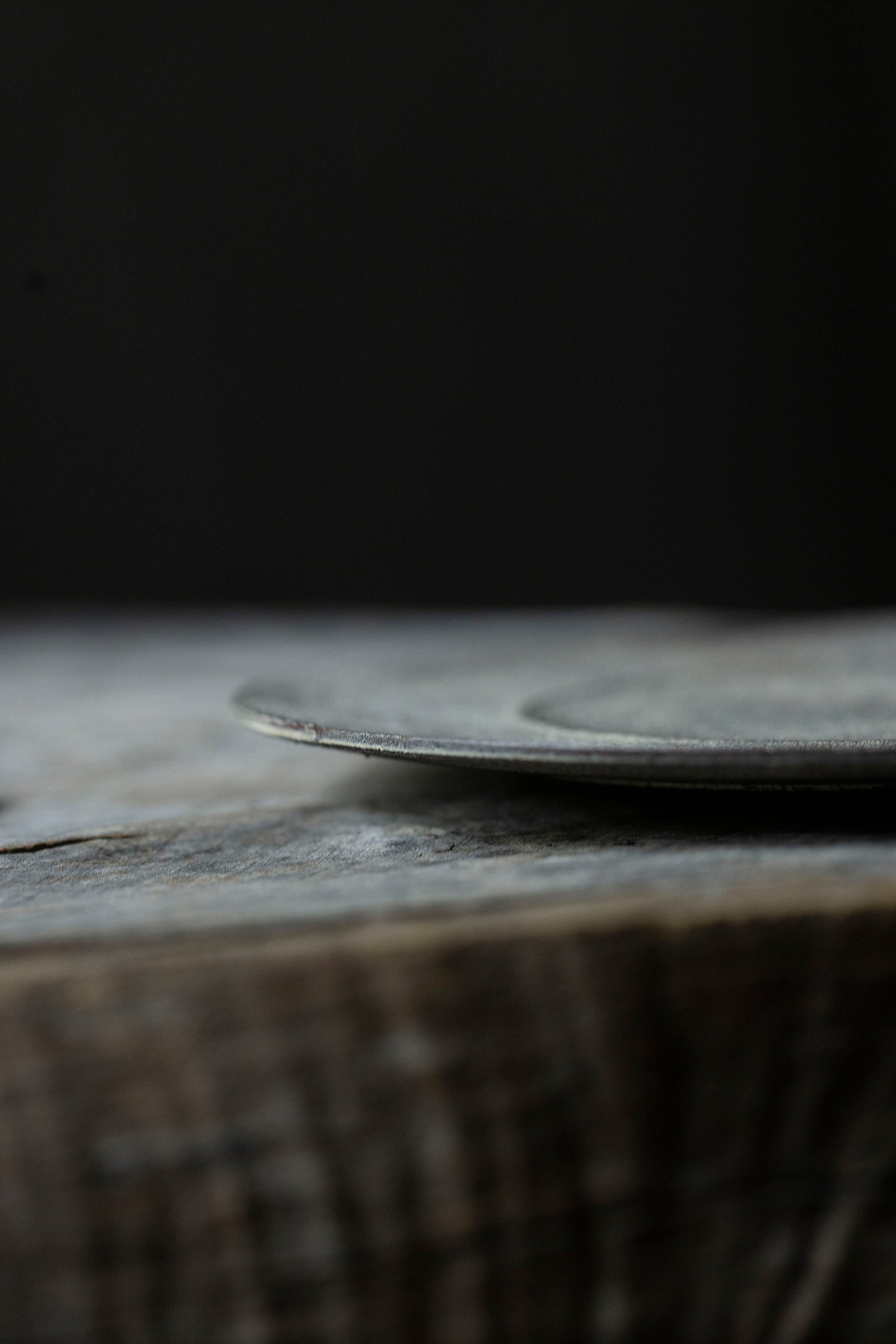 督田昌巳 リム平皿 497