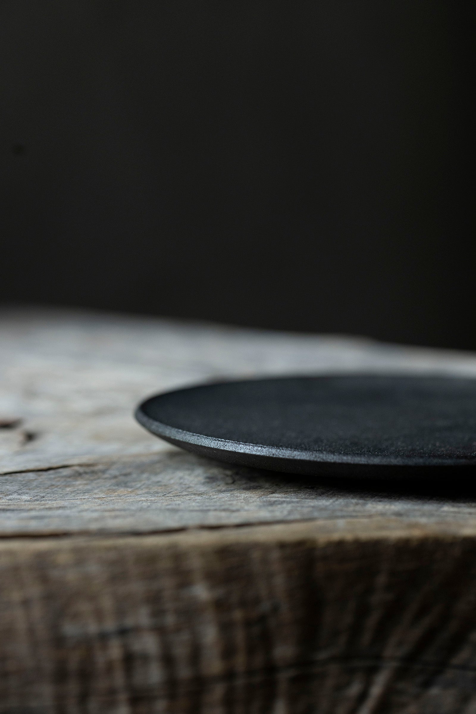 督田昌巳 平皿 499-1