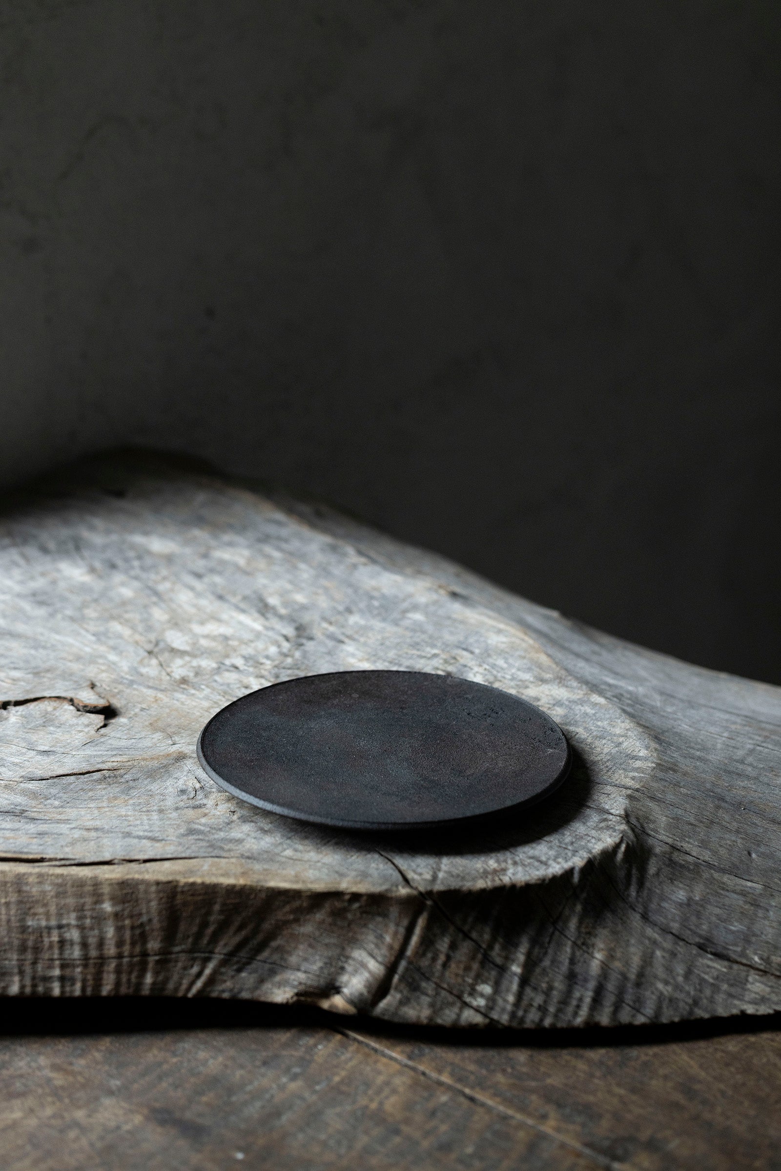 督田昌巳 平皿 499-2