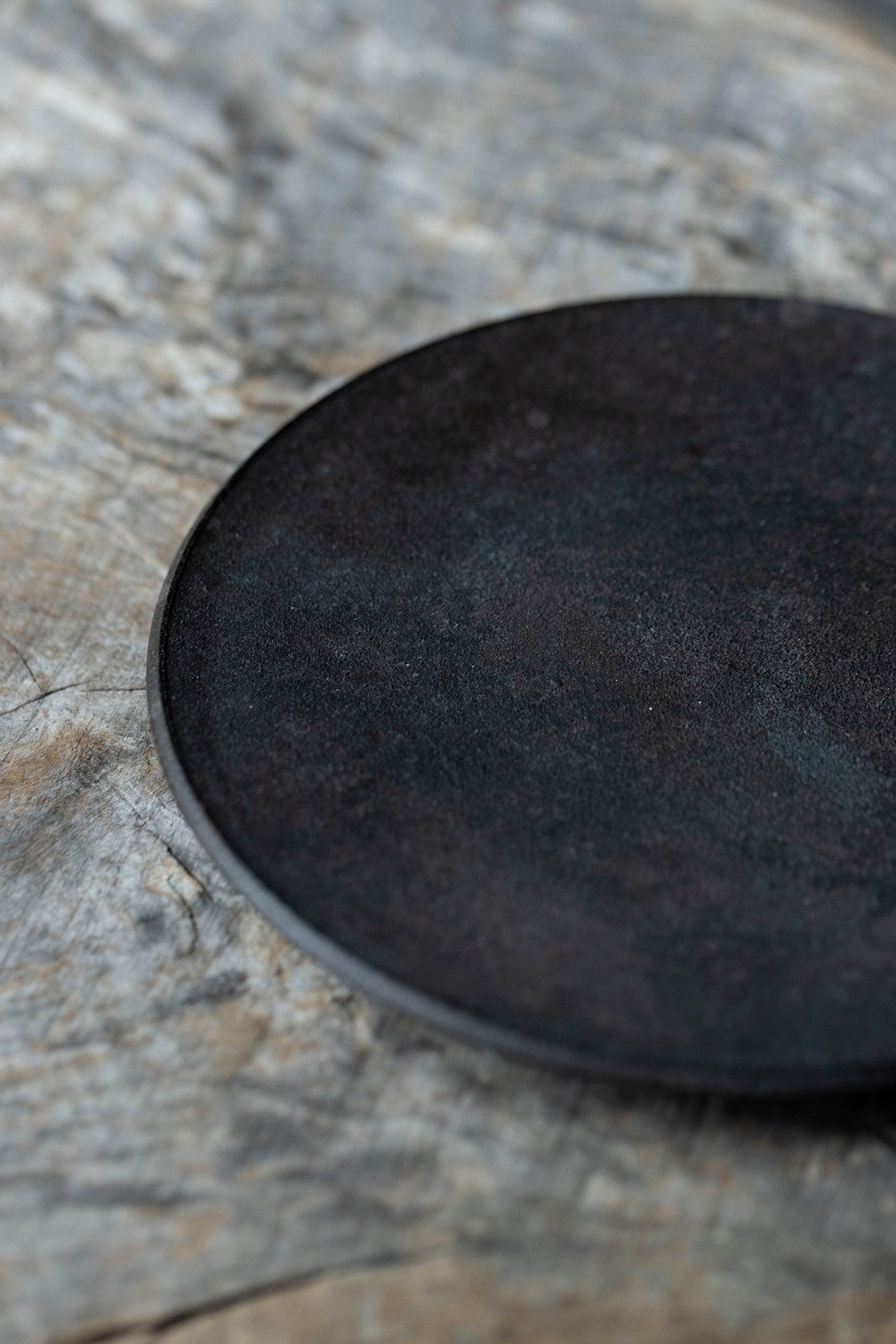 督田昌巳 平皿 499-2