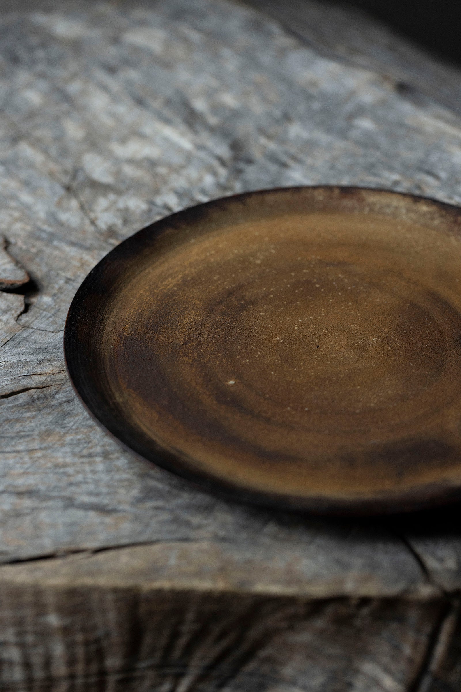 督田昌巳 平皿 572