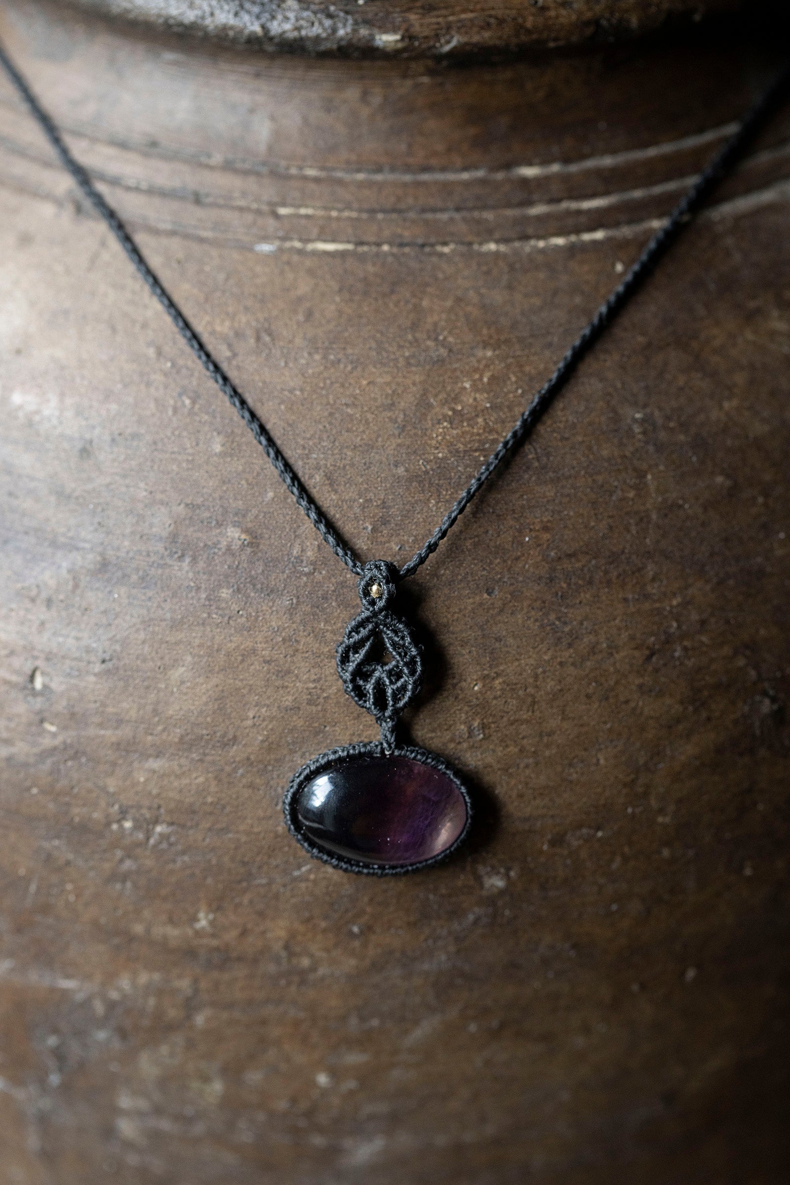 macrame necklace (fluorite)