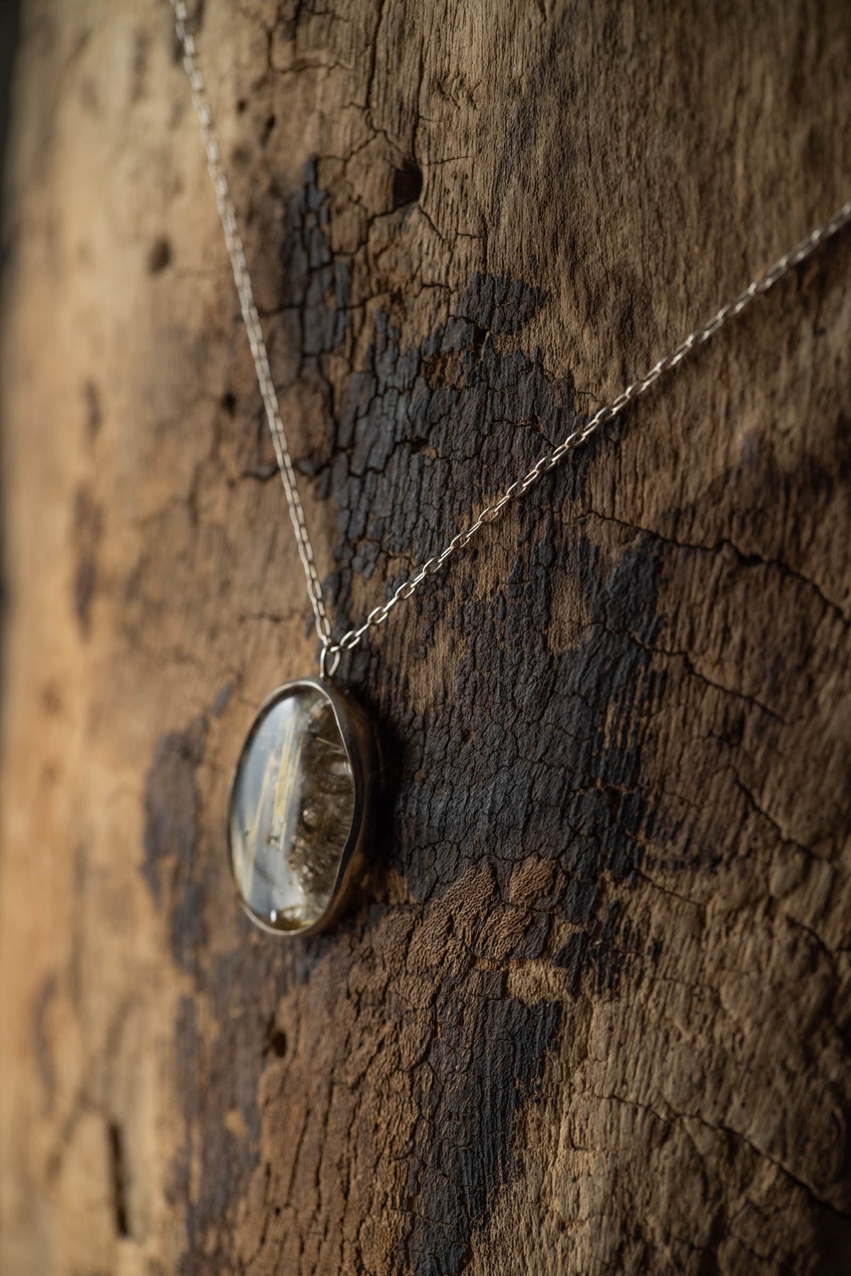 silver necklace silver top ( rutile quartz )