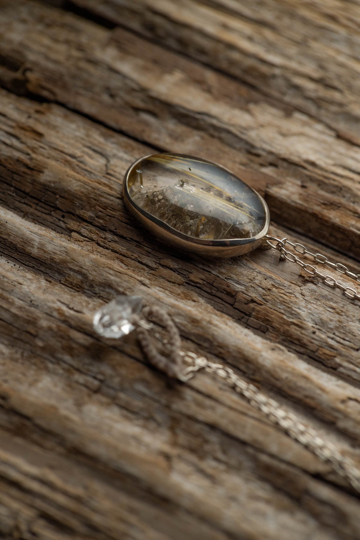 silver necklace silver top ( rutile quartz )