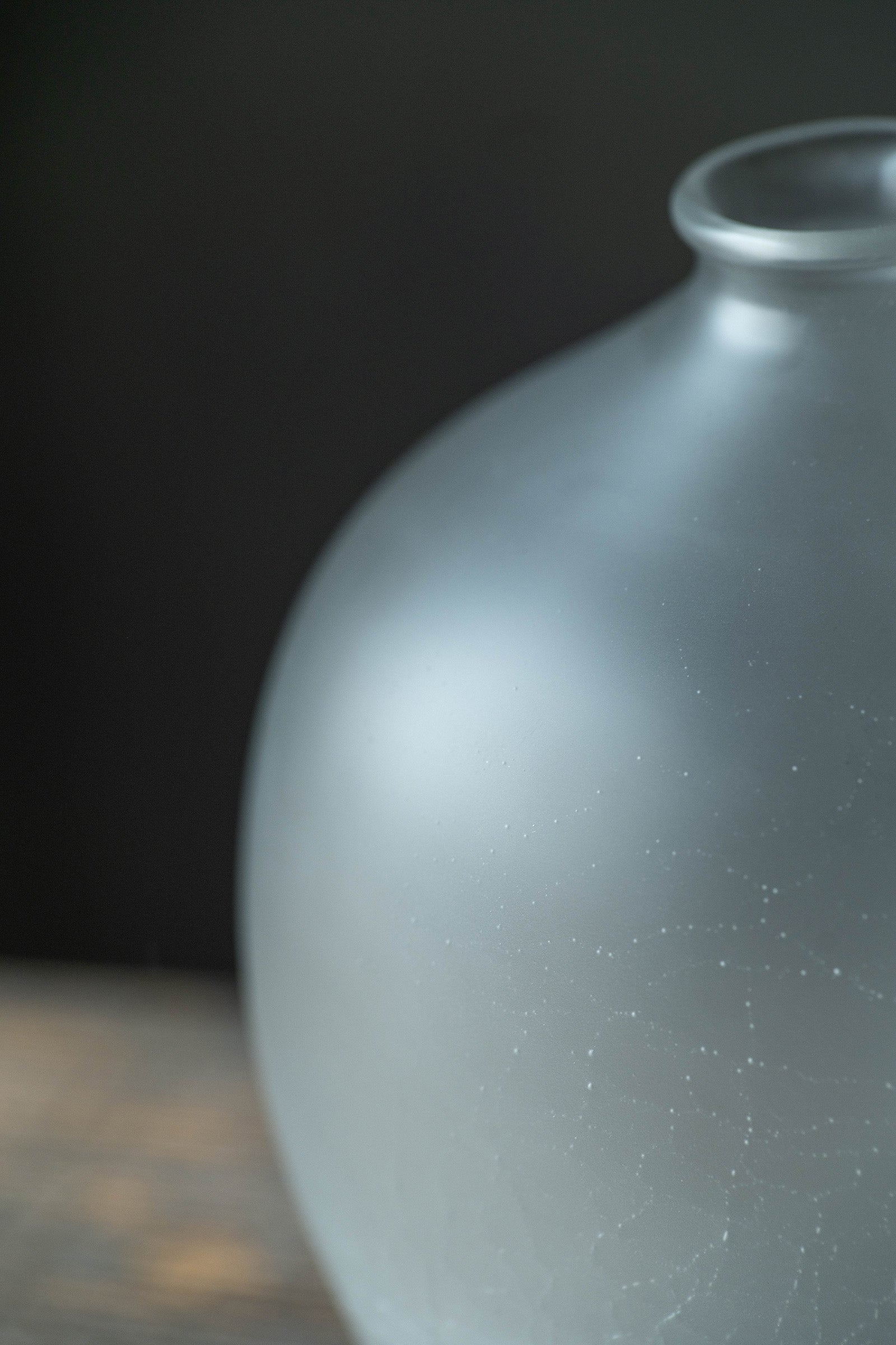 西垣 聡 ice crack flower vase 中 22
