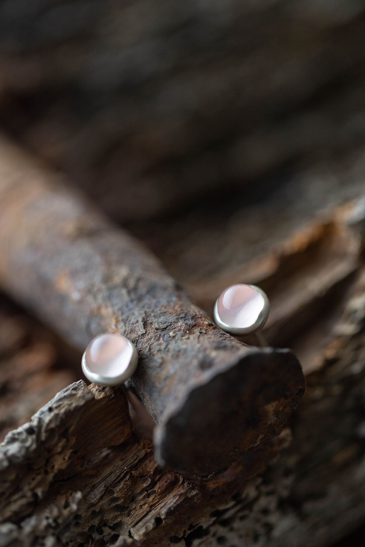 silver rose quartz round earrings (pair)
