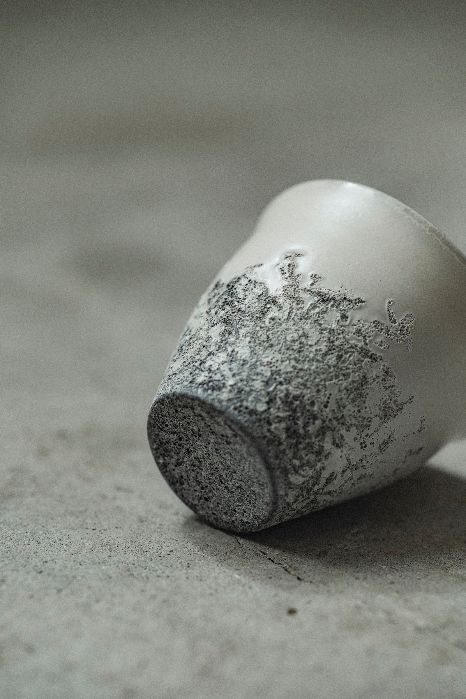 Ryuta Fukumura Silver Carbide Flower Vase 57