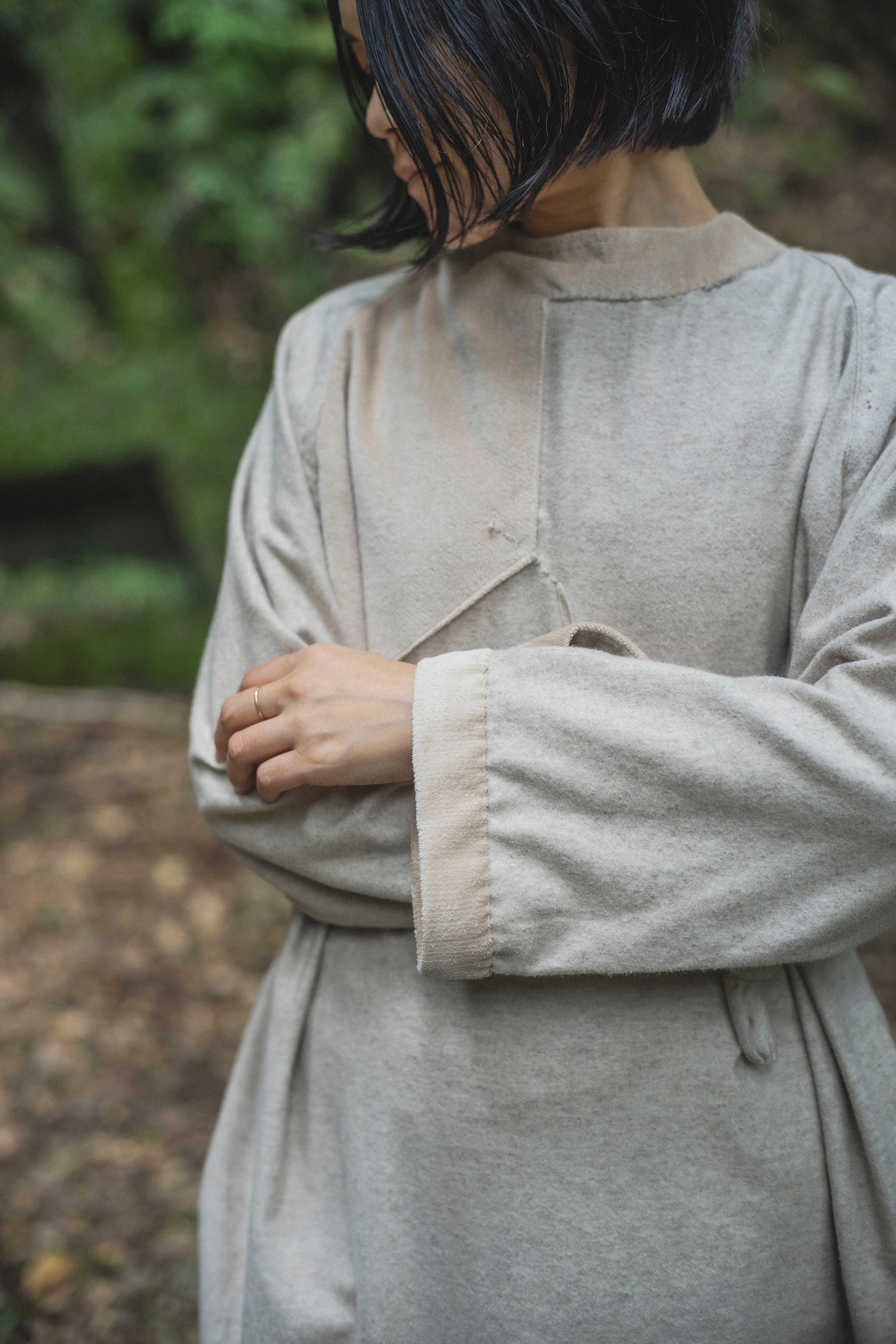 居相 二百十三 白茶綿麻二重立襟身衣