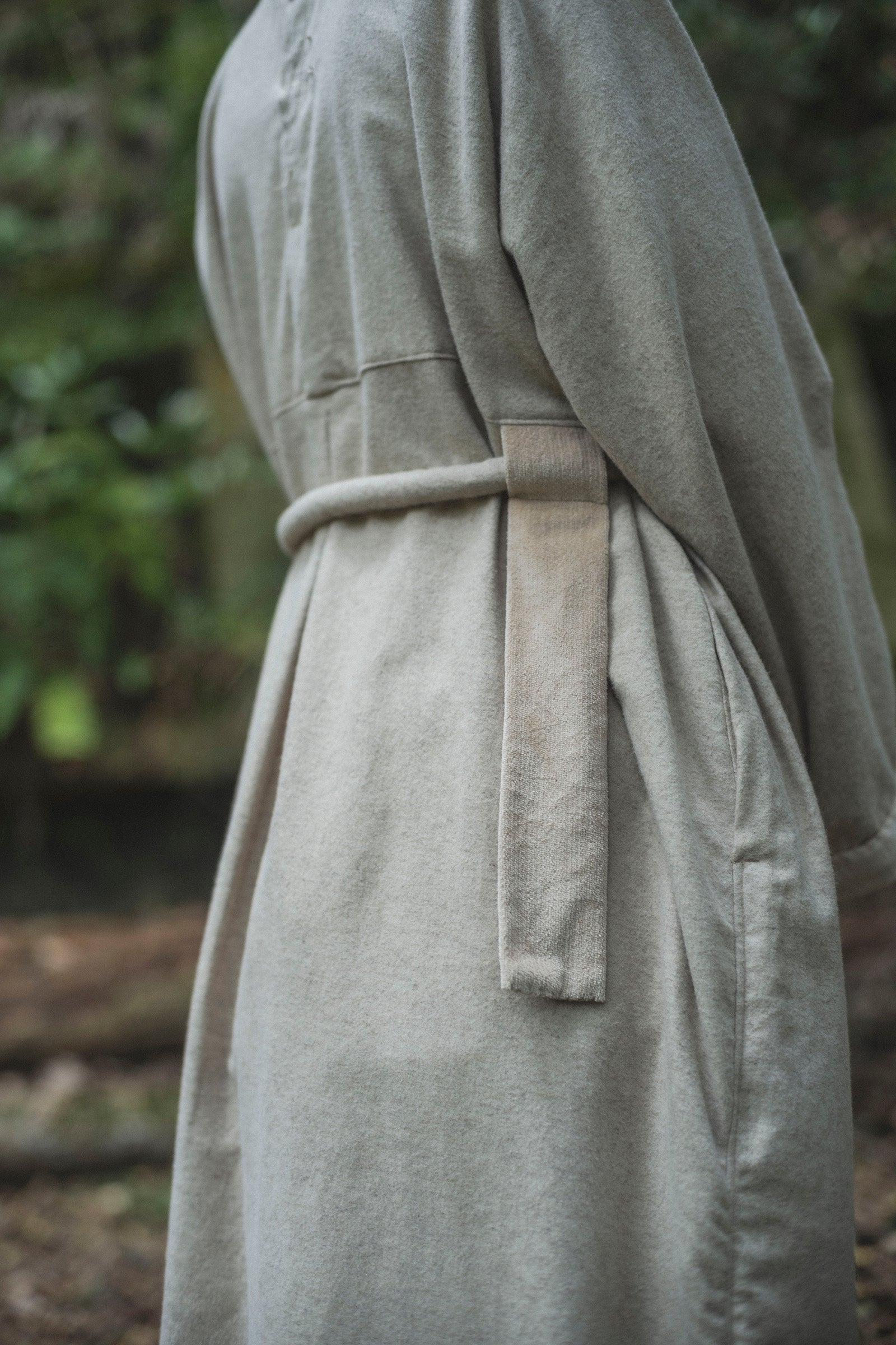 居相 二百十三 白茶綿麻二重立襟身衣