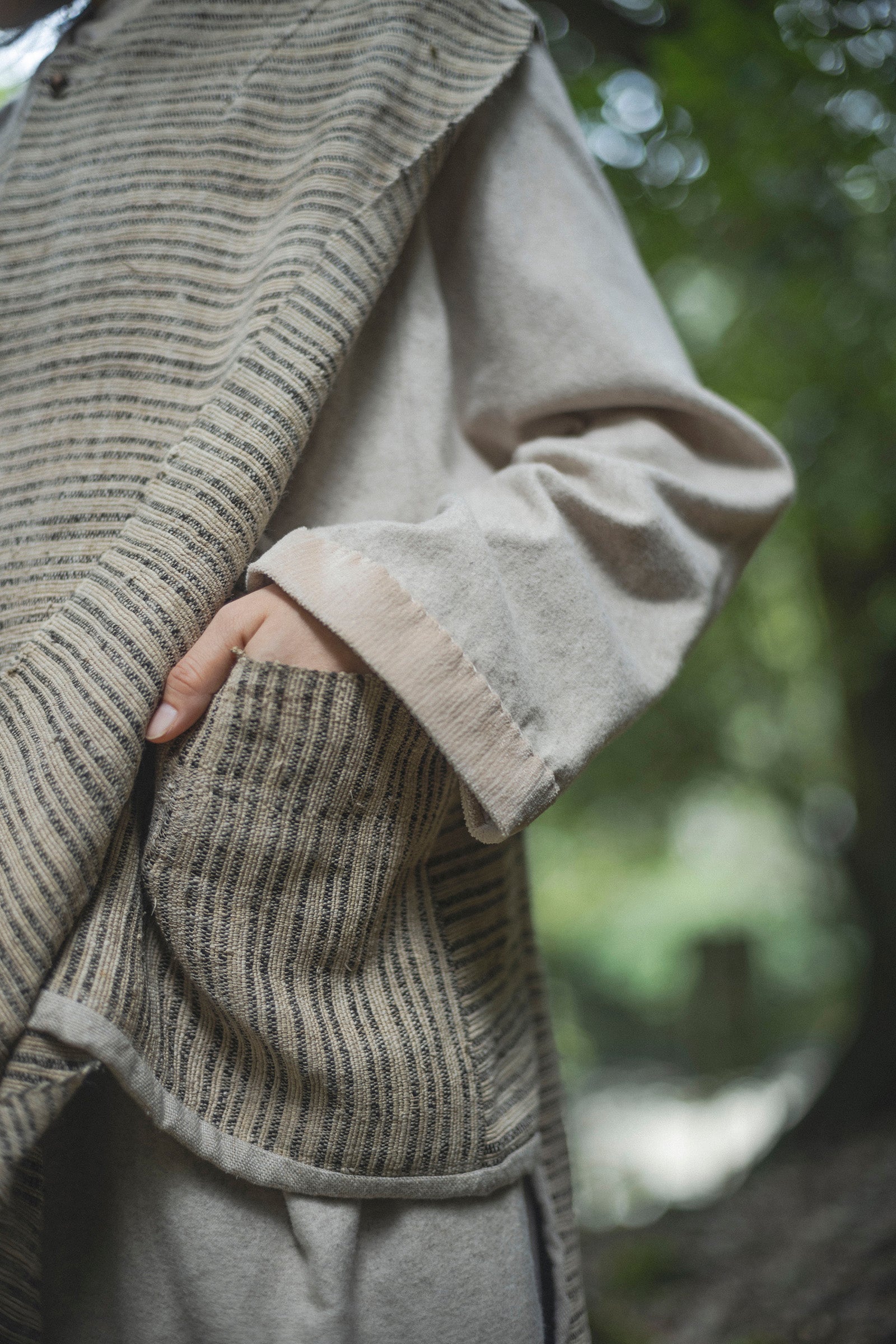 居相 百七十九 火草麻縞文羽織