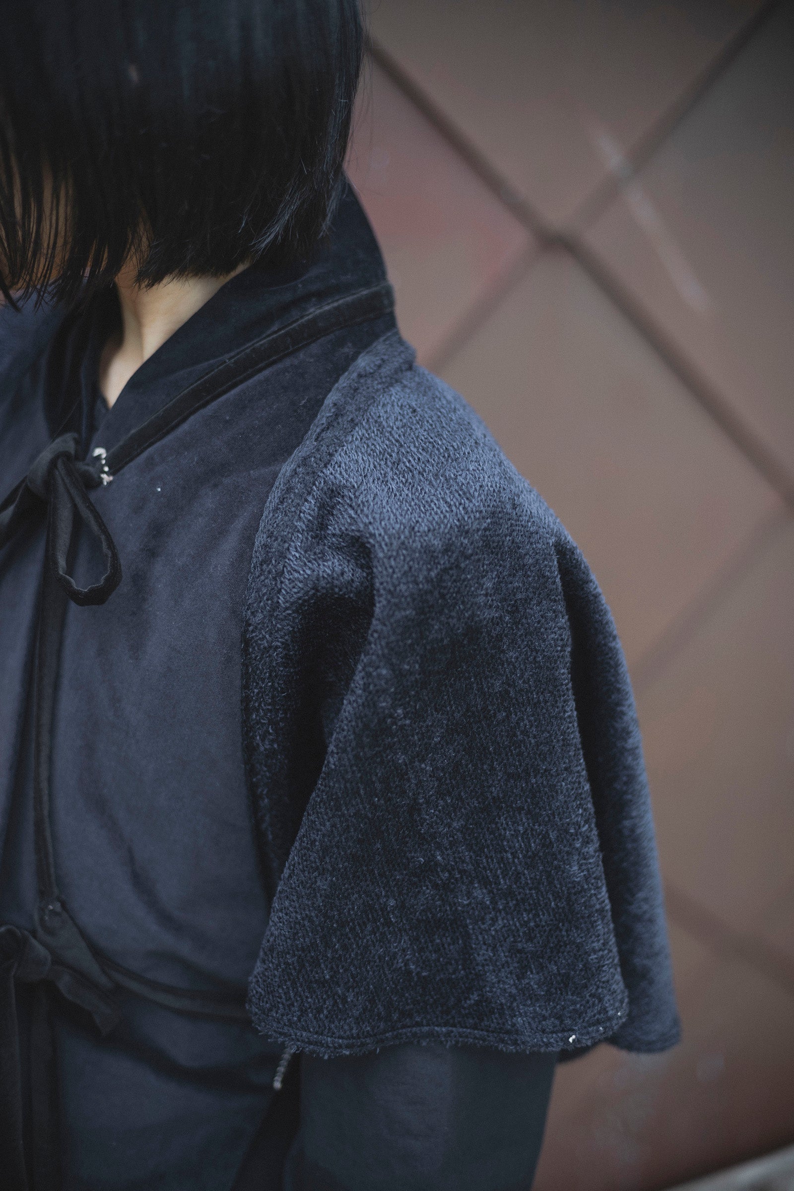 居相 百五十九 黒天鵞絨房飾外套