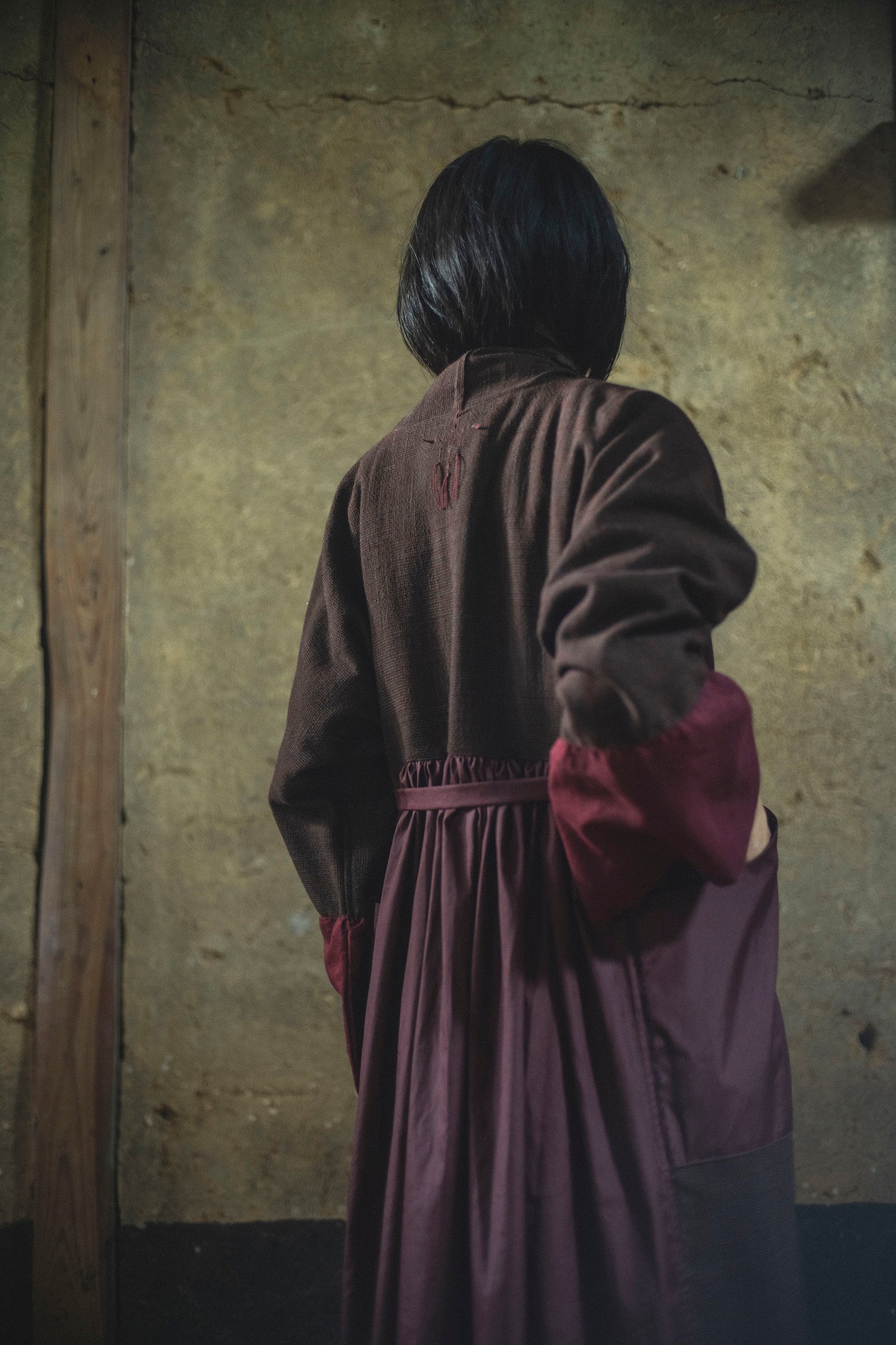 居相 百三十四 赤褐木綿石畳文襞長羽織身衣