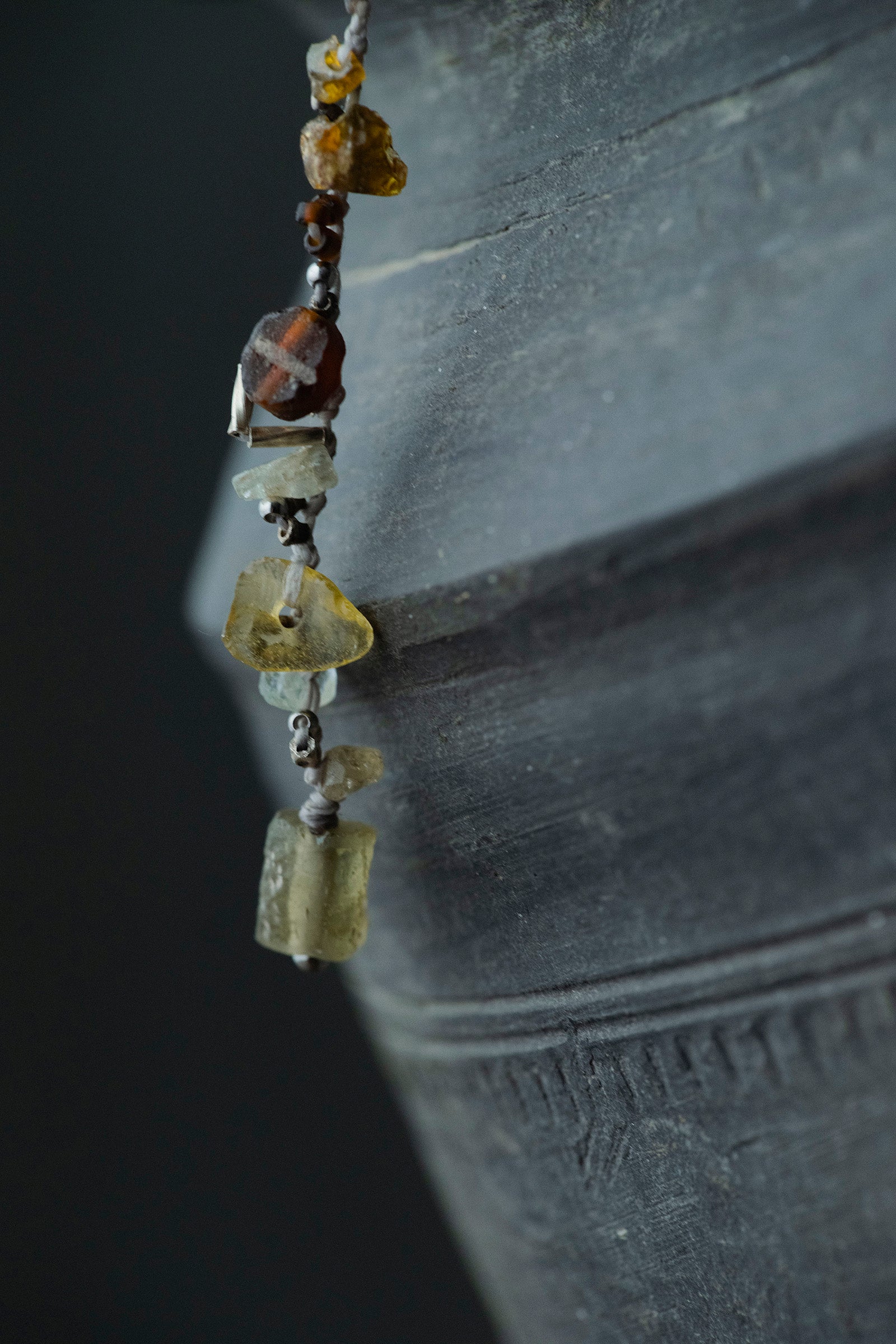 18K hook earrings roman glass (pair)