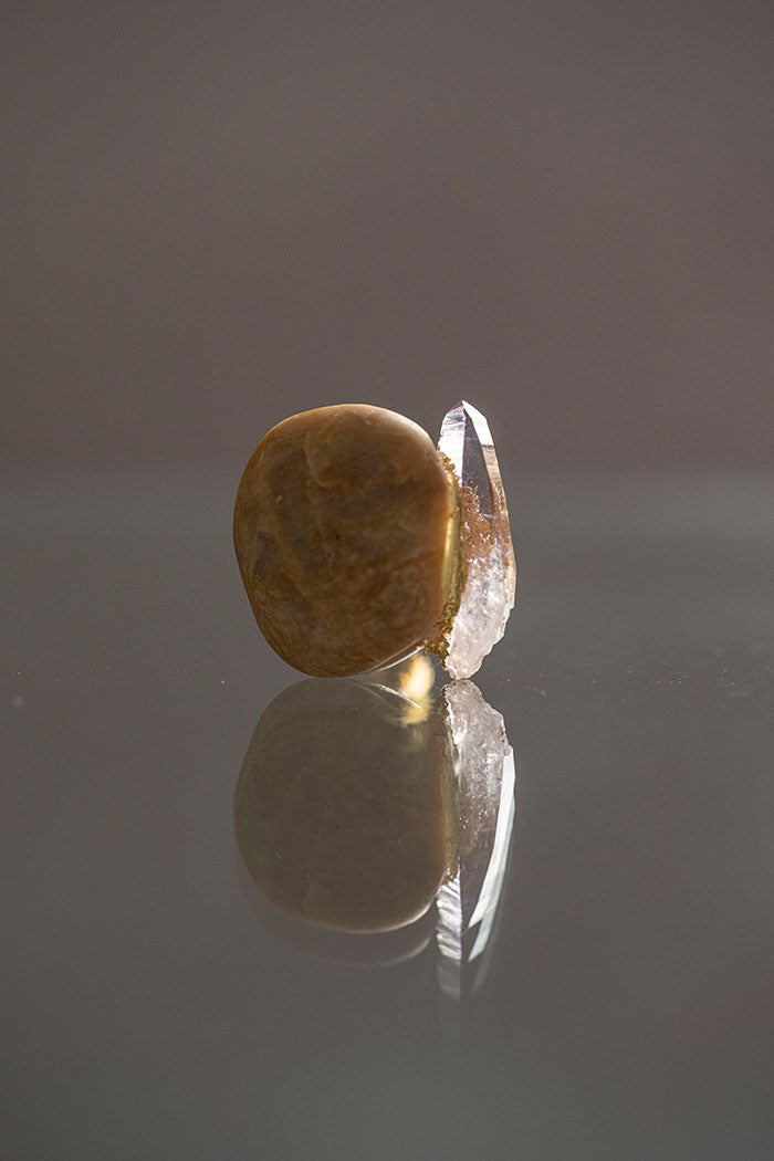 川井有紗 光と影 05