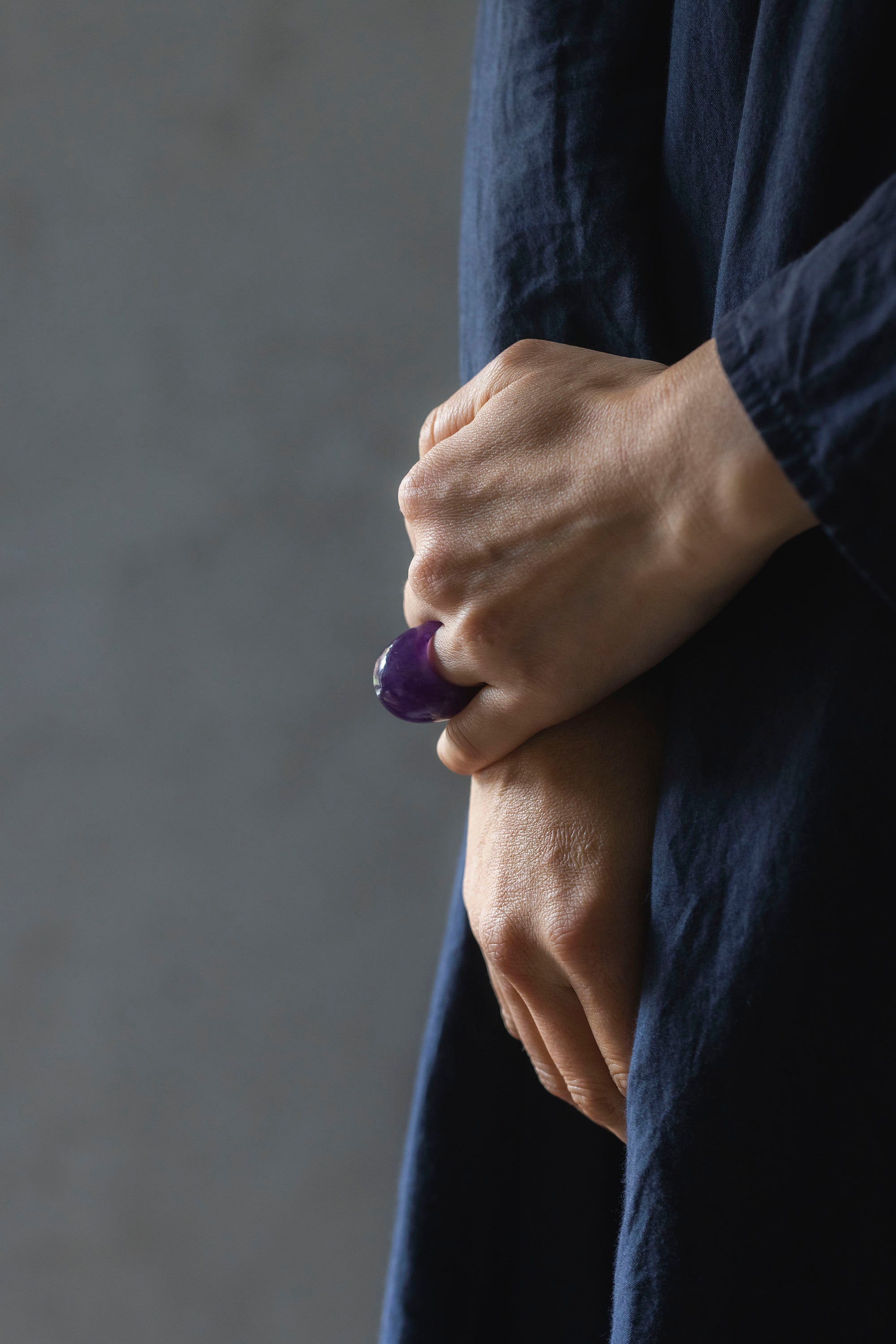 amethyst ring (round)