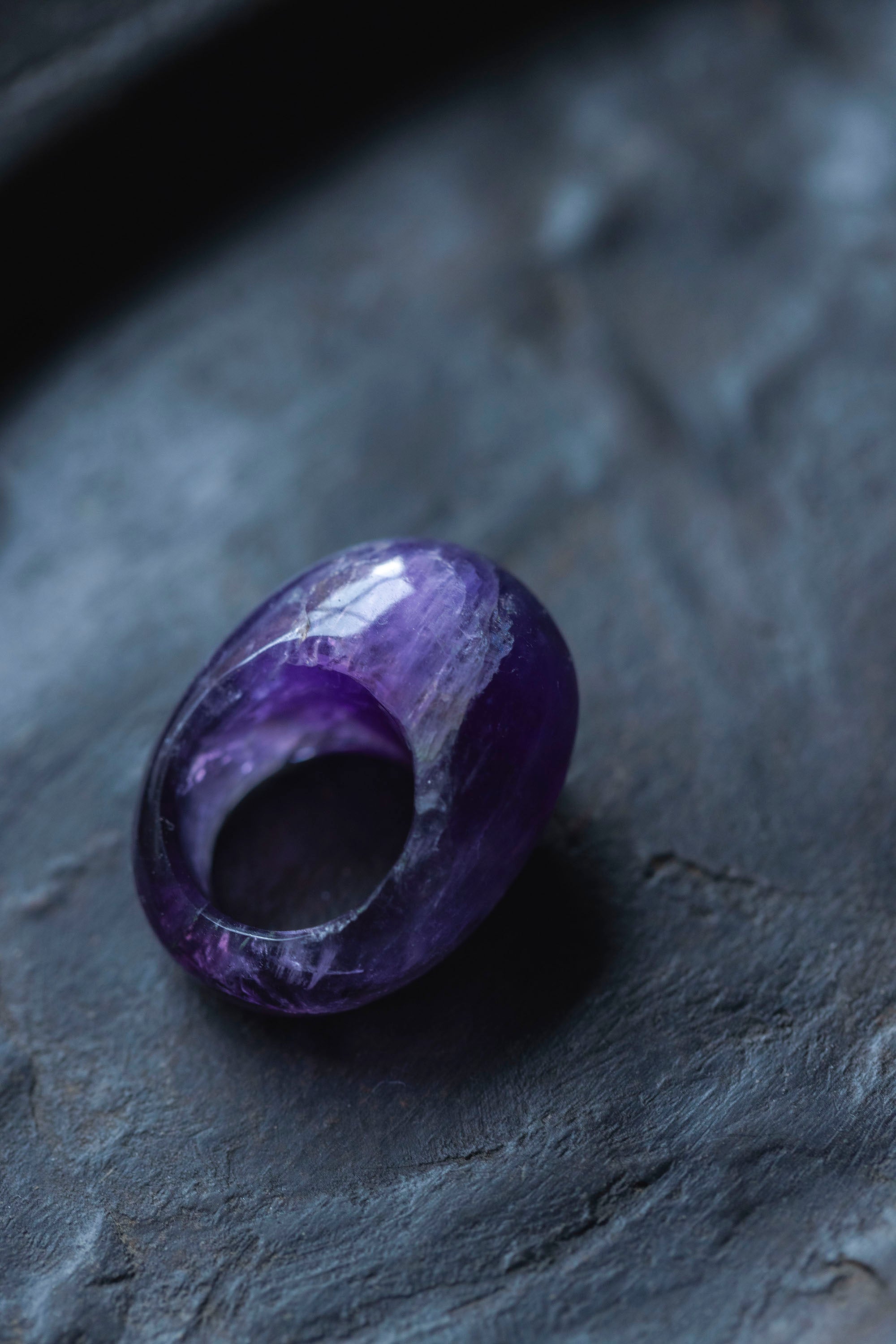amethyst ring (round)