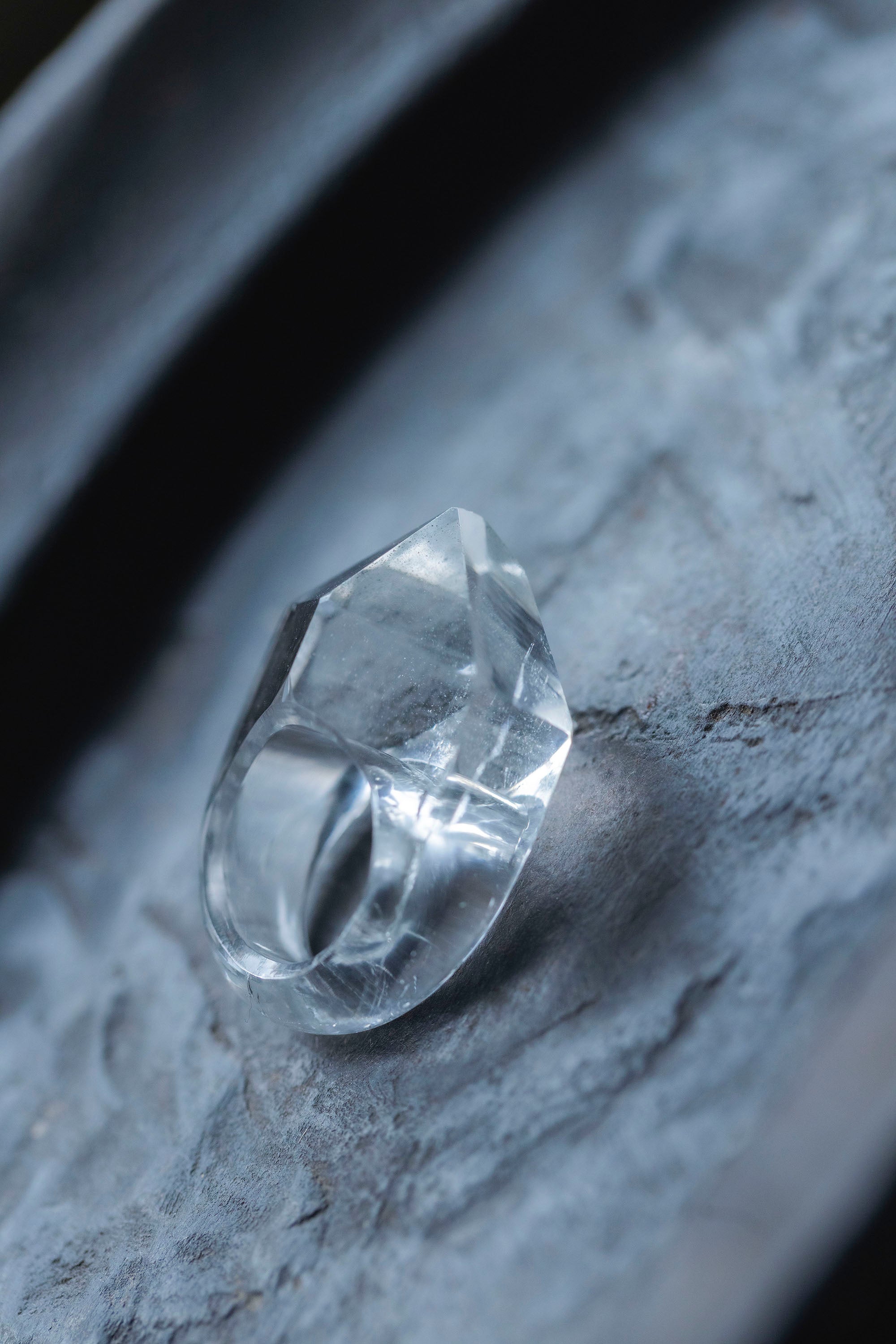 crystal ring (point)