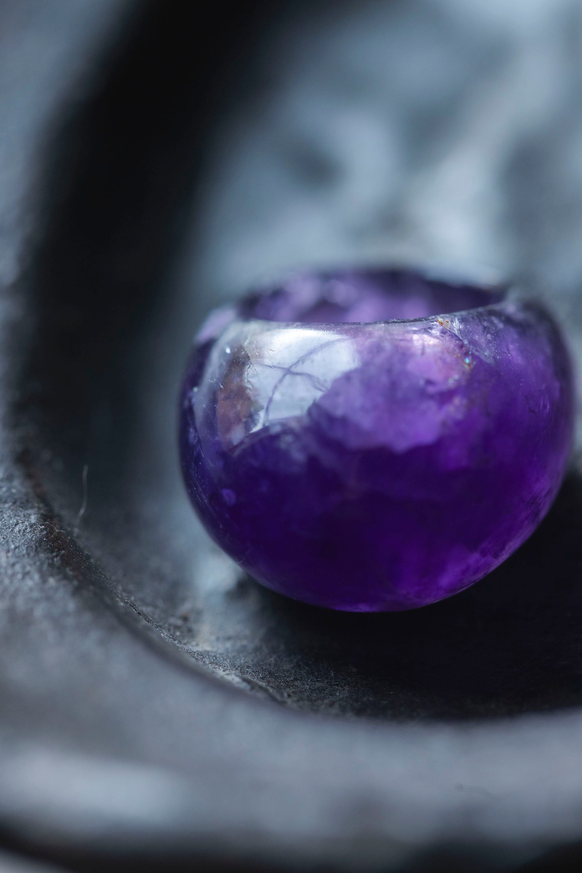 amethyst ring (round)