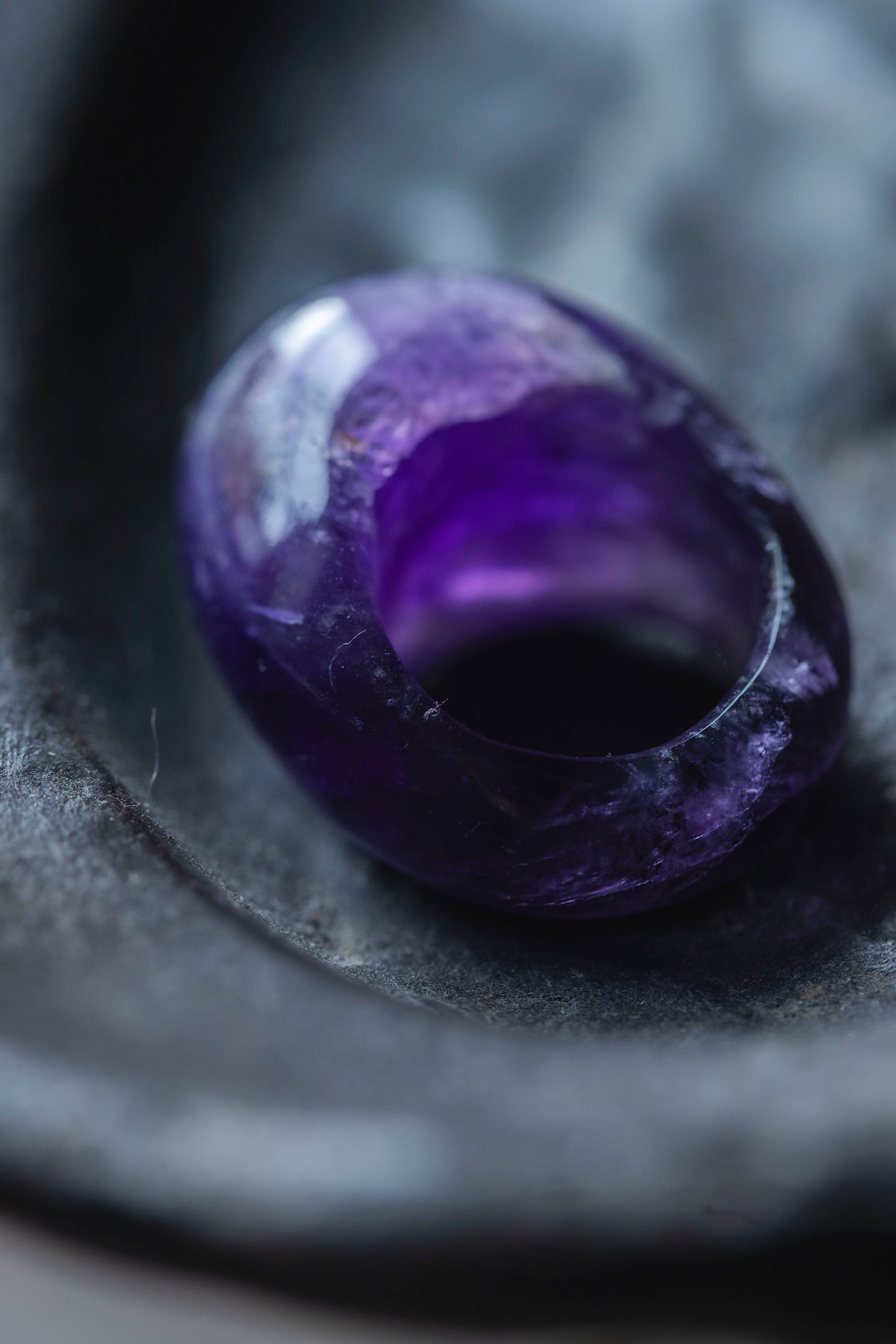 amethyst ring (round)