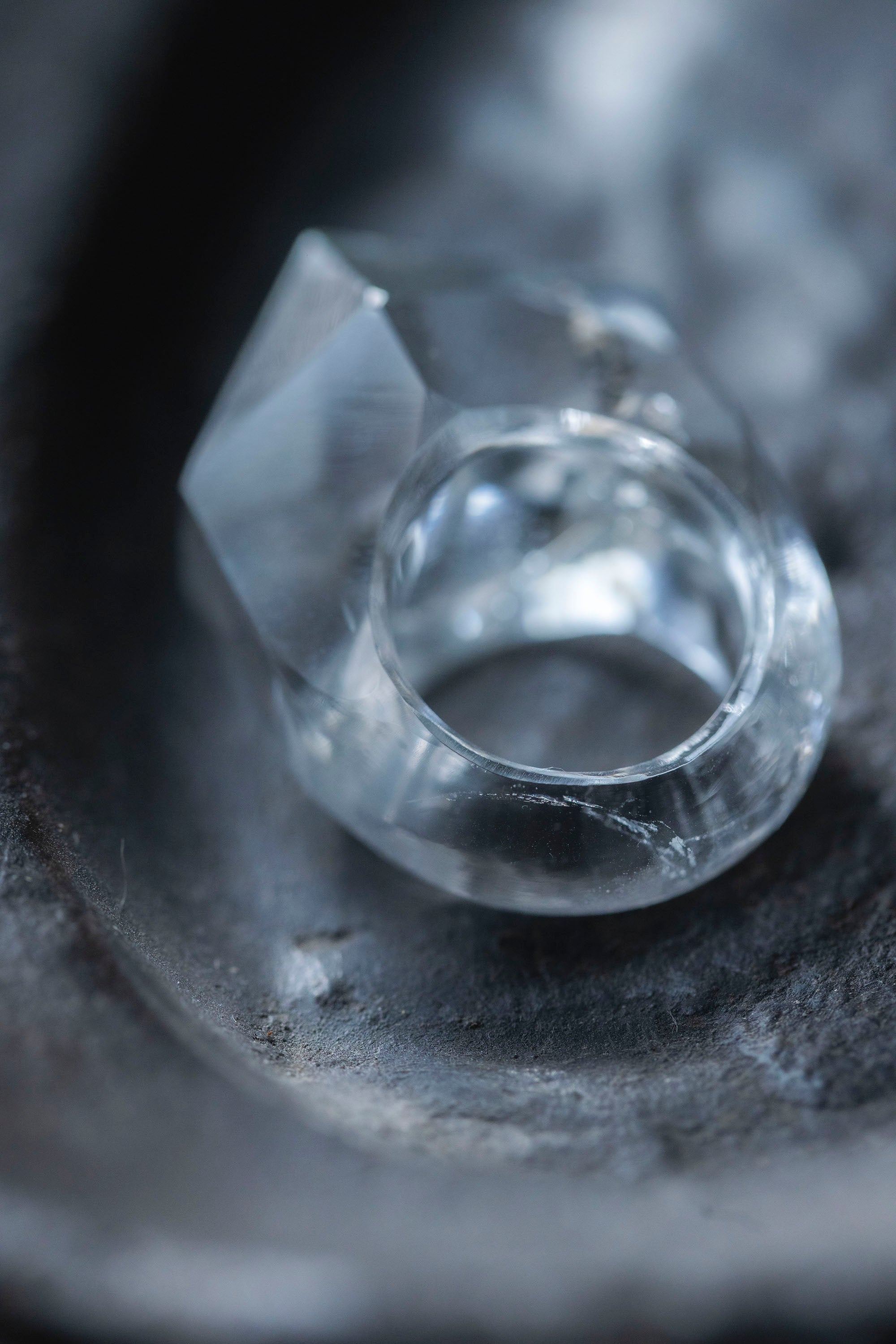 crystal ring (point)