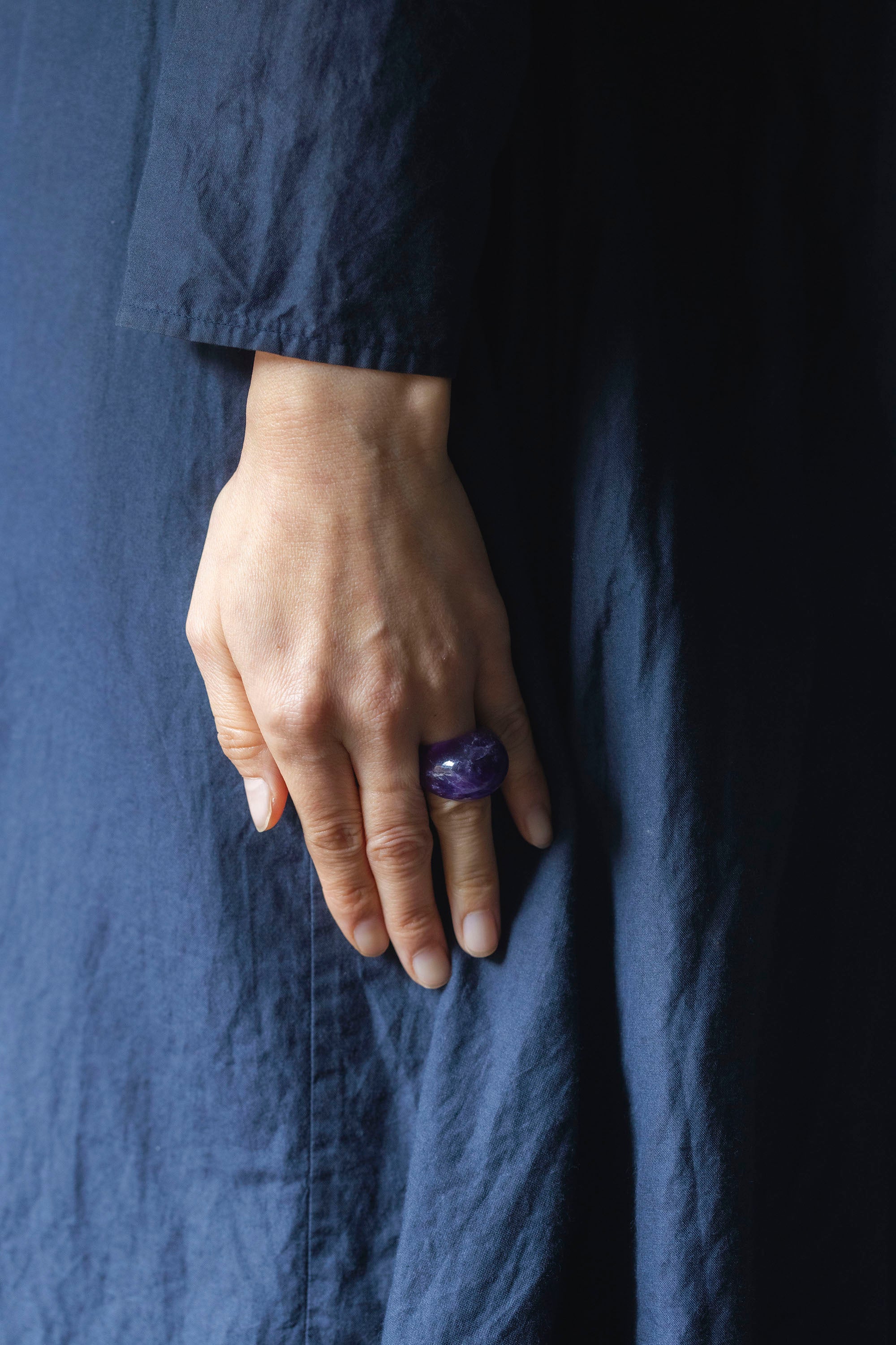 amethyst ring (round)