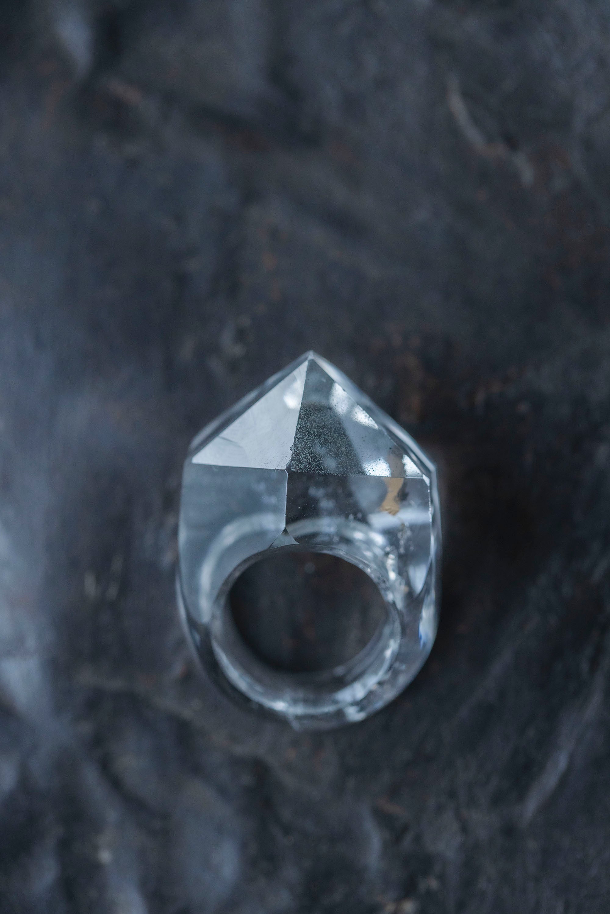 crystal ring (point)