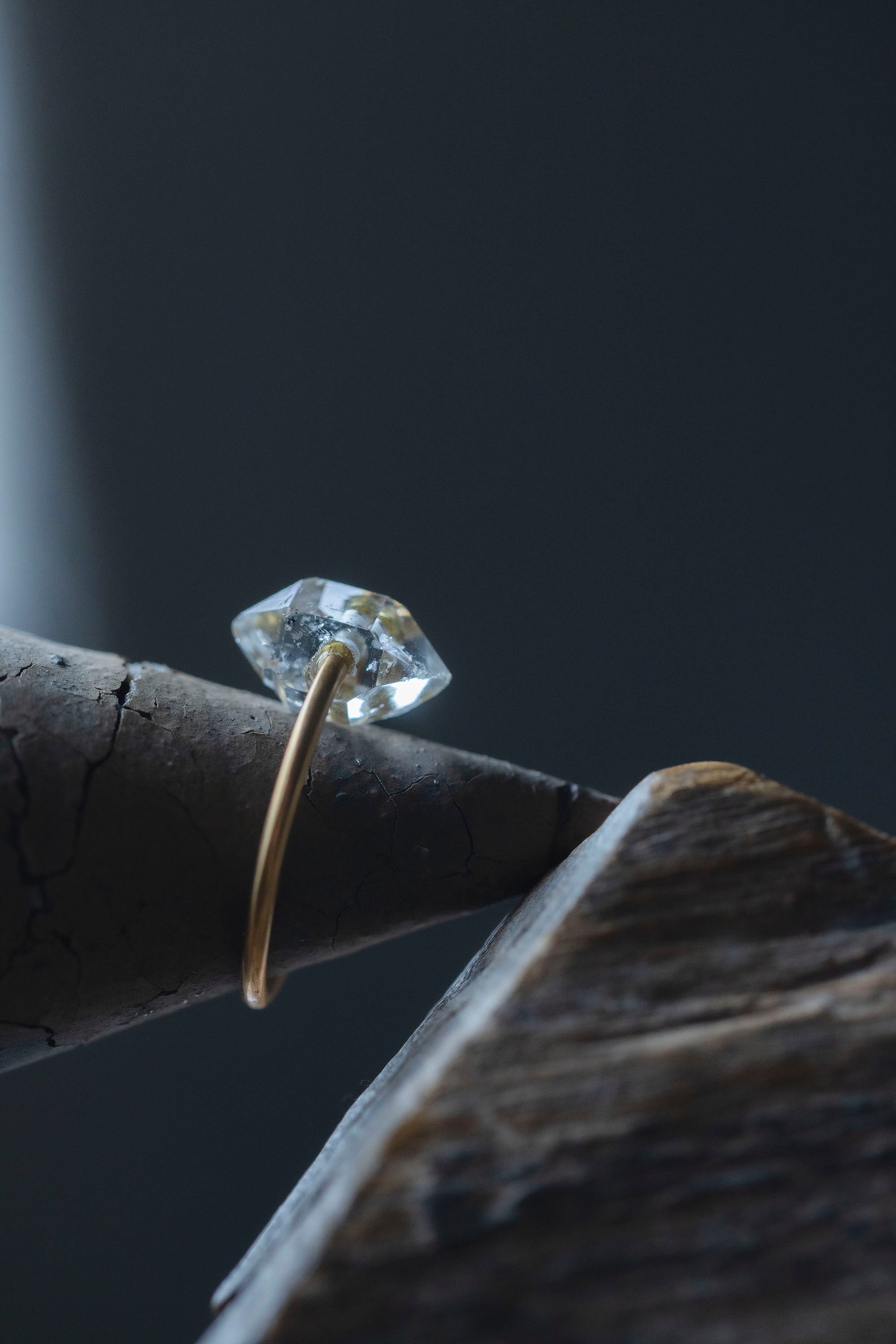 18K 1.5mm herkimer quartz rough stone ring