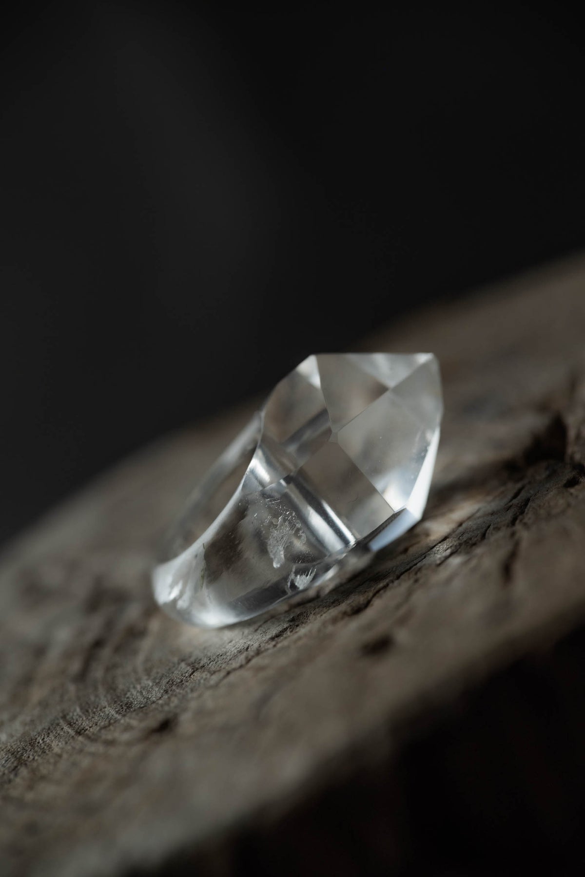 crystal ring (point)