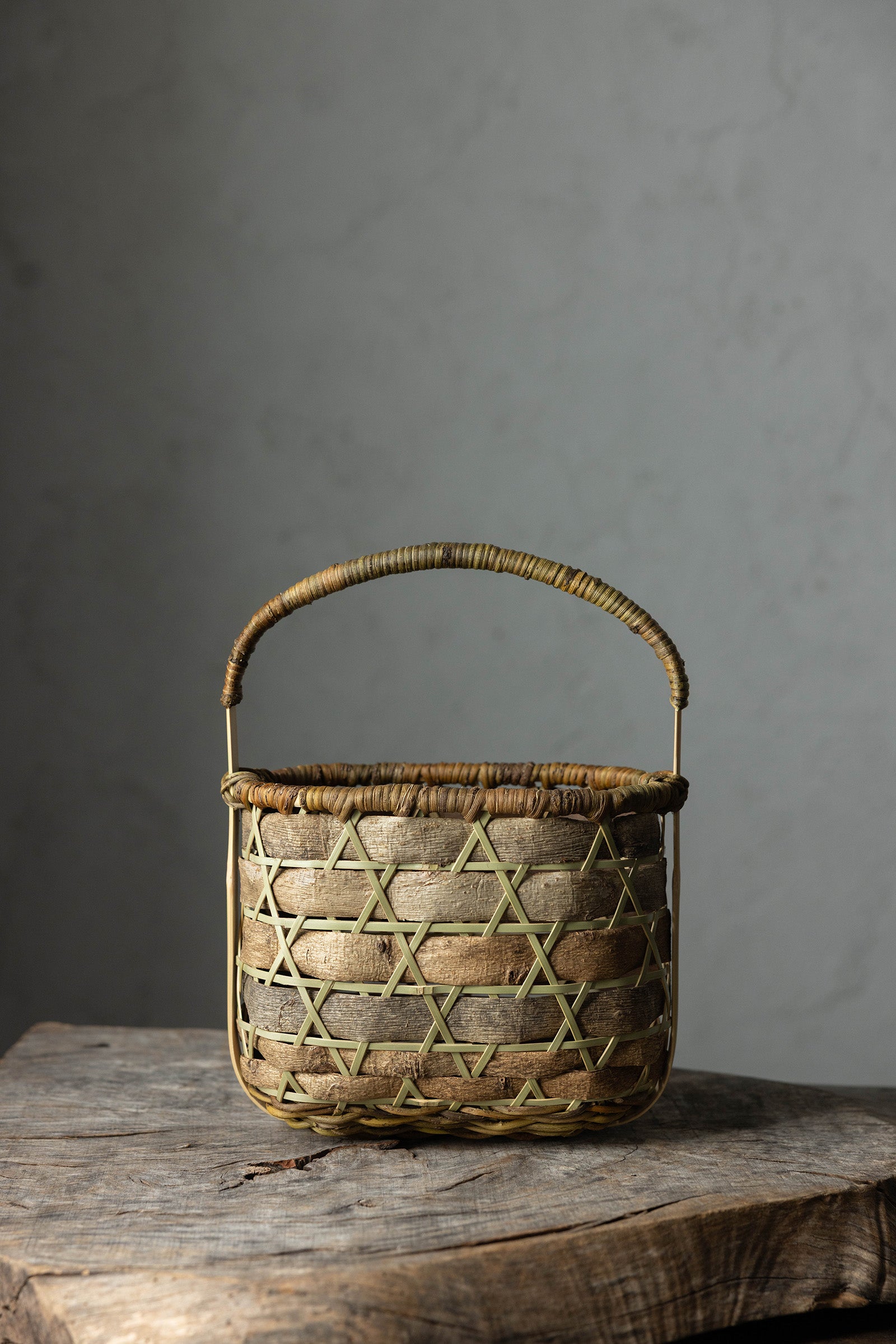 㓛刀 匡允 日々ノ樹皮籠 鬼胡桃2