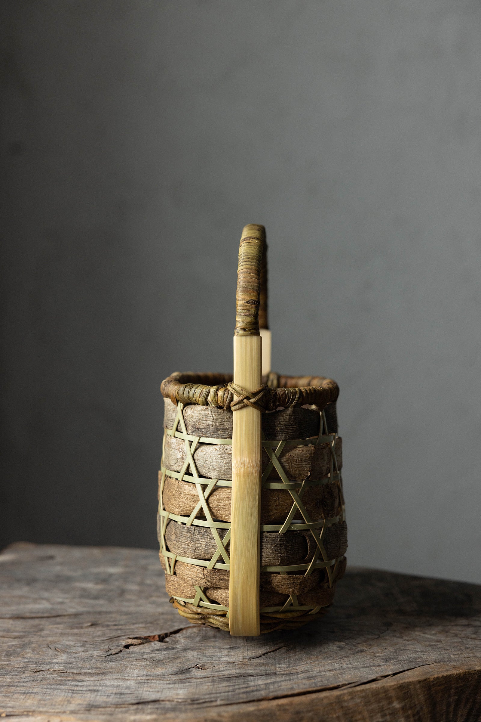 㓛刀 匡允 日々ノ樹皮籠 鬼胡桃2