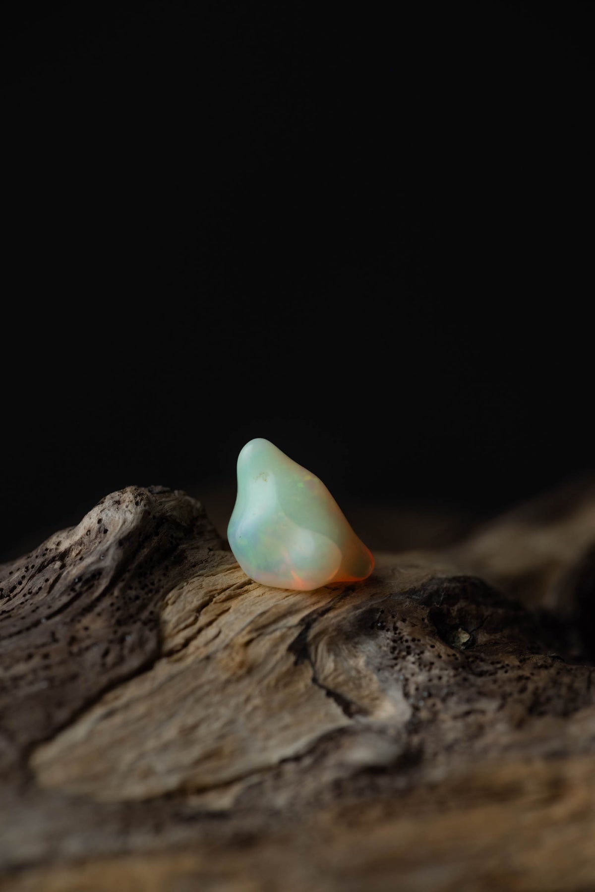 18K  opal  rough stone earring (single)