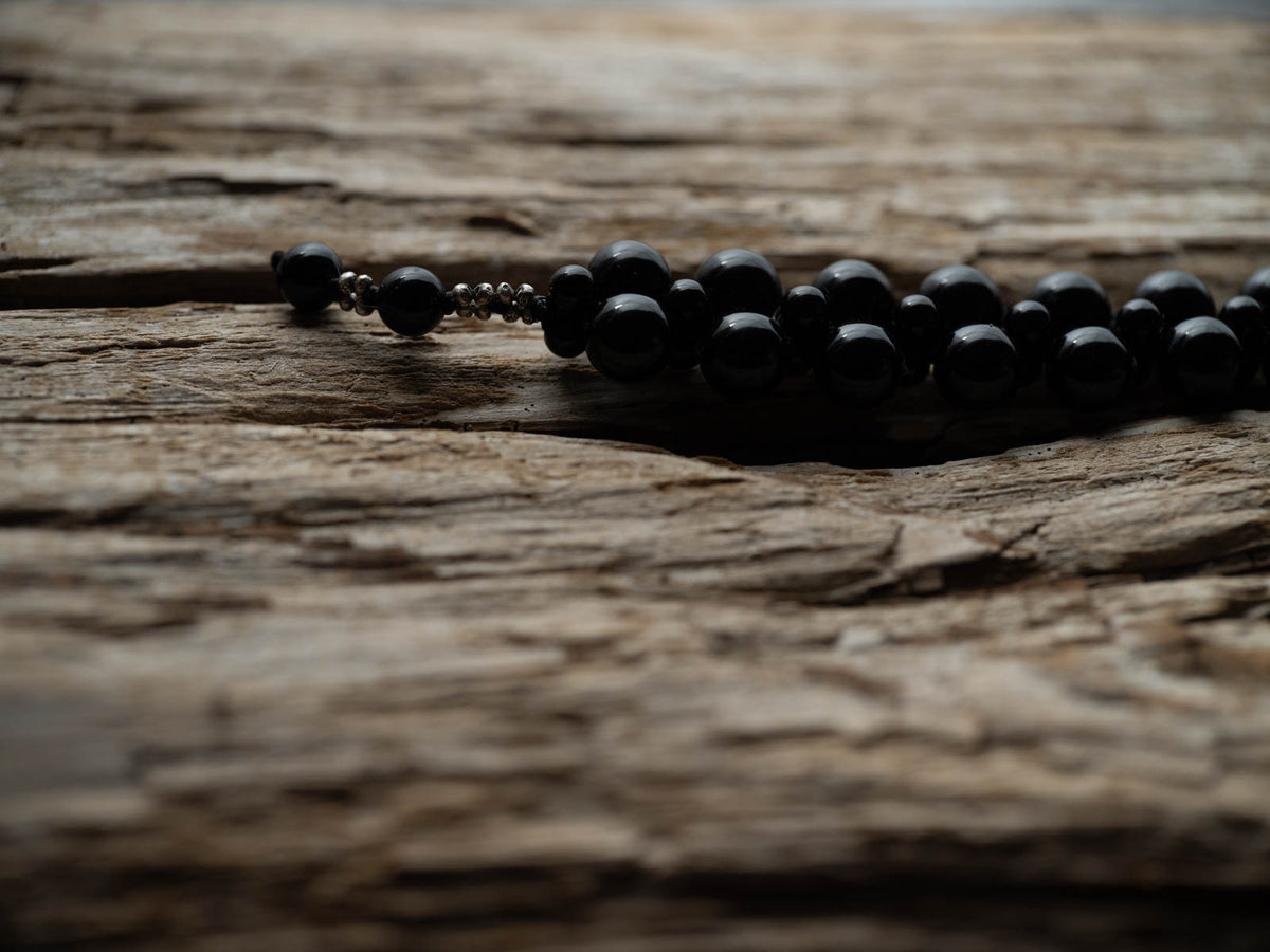 onyx beads bracelet  flat