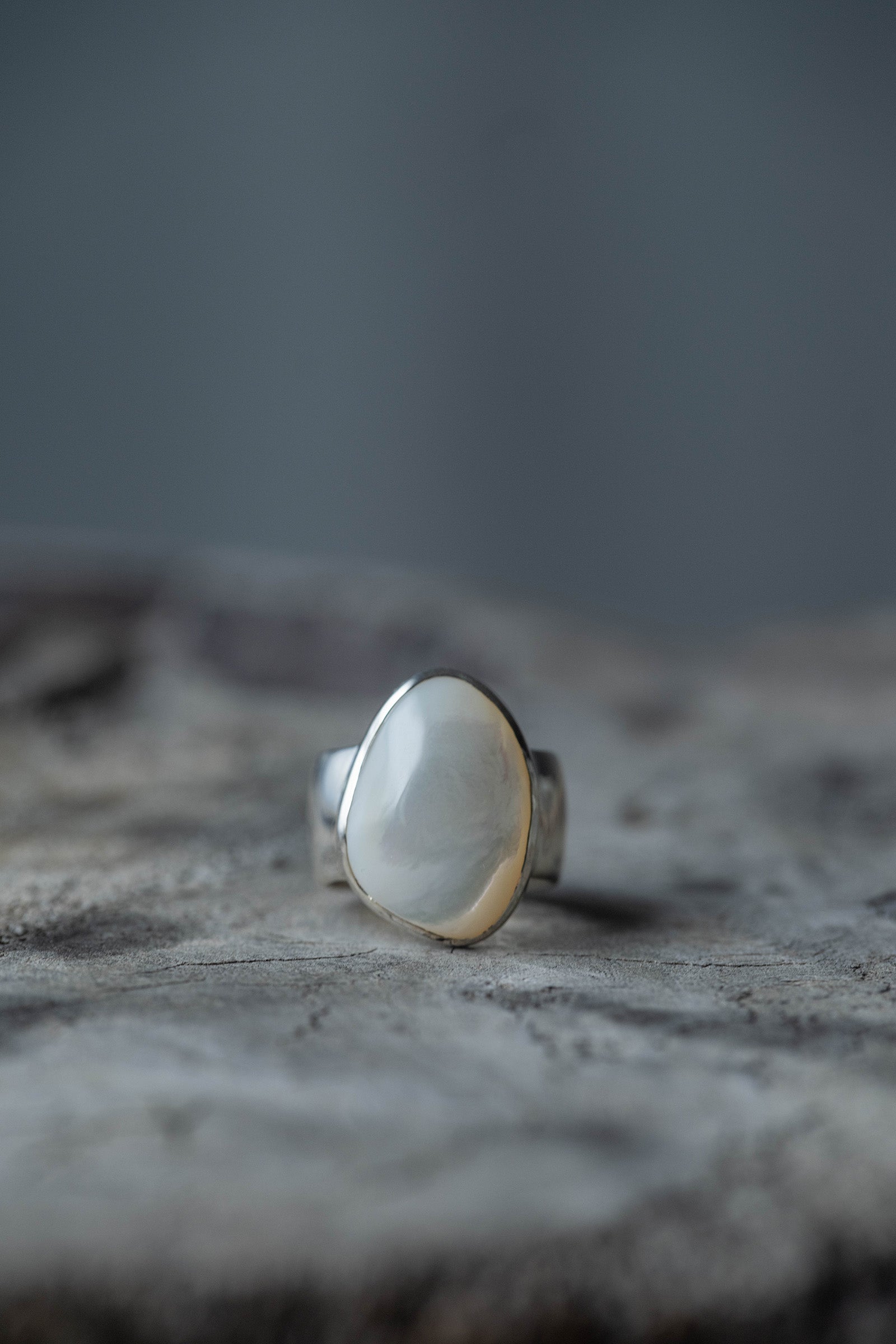 silver ring  10mm flat band   pearl