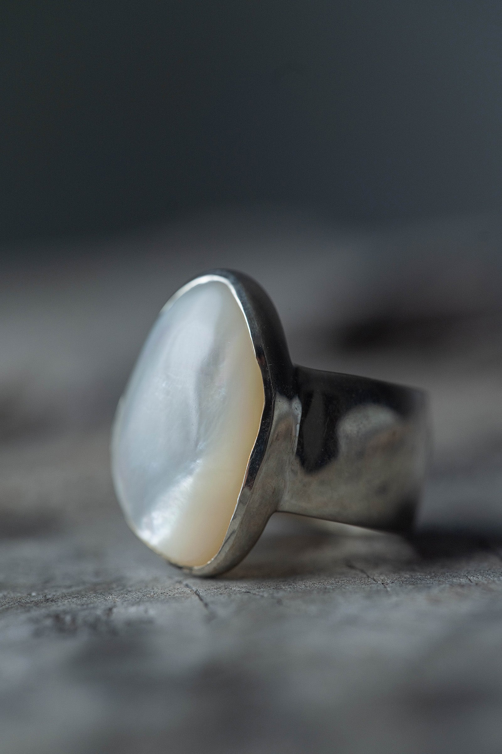 silver ring  10mm flat band   pearl
