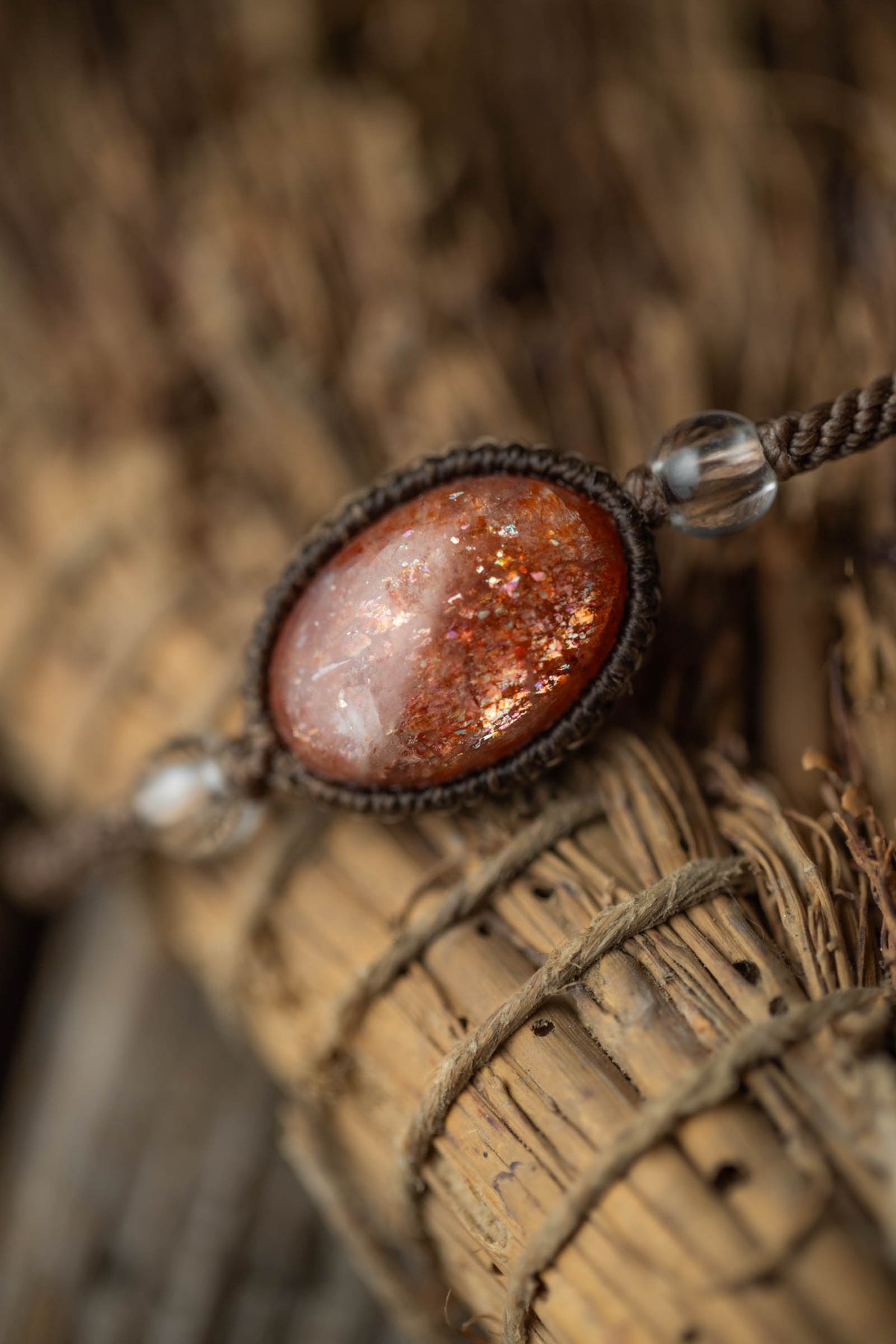 macrame bracelet (sunstone)