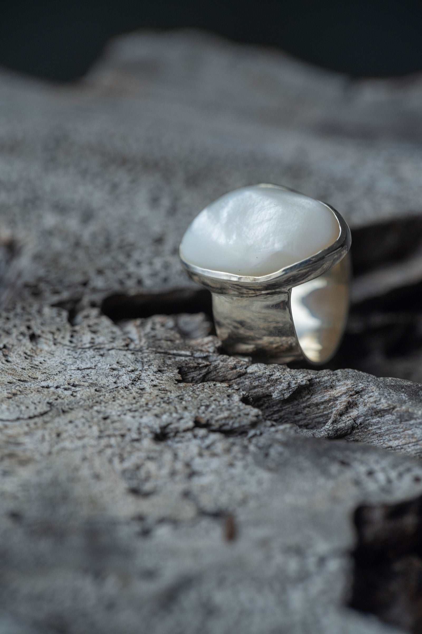 silver ring  10mm flat band   pearl