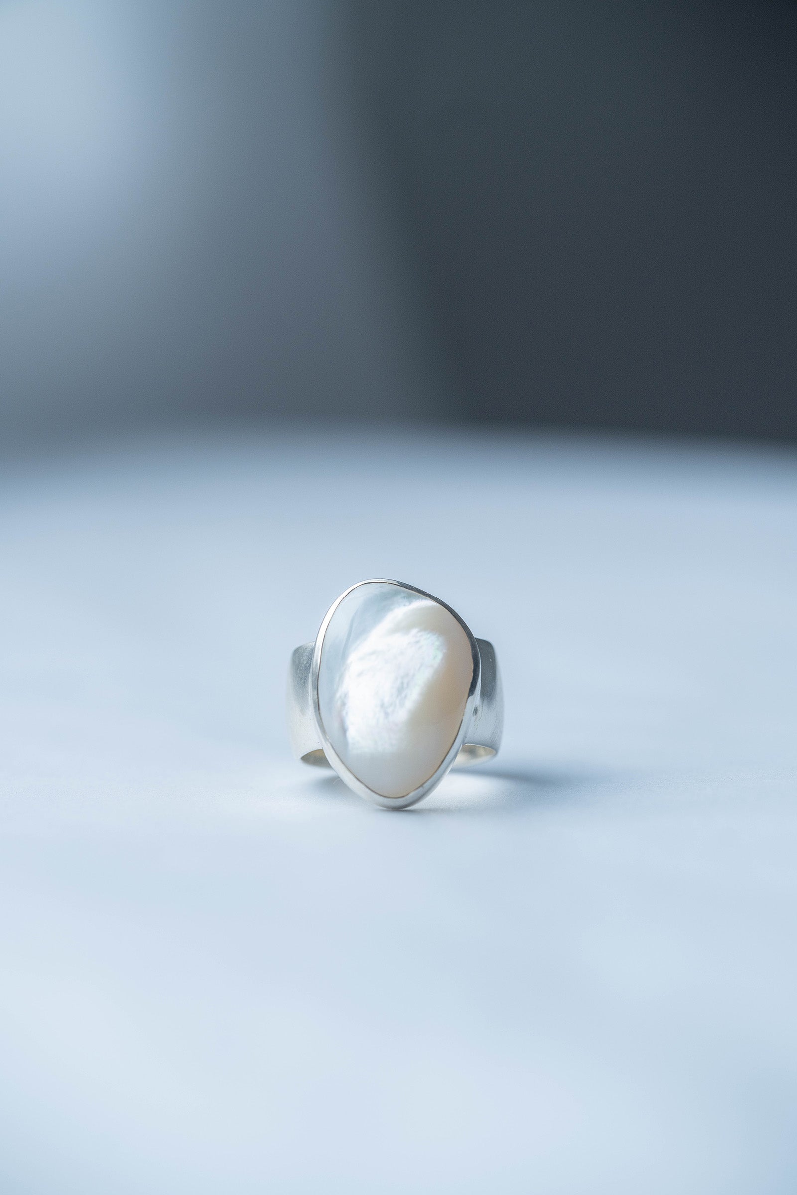 silver ring  10mm flat band   pearl