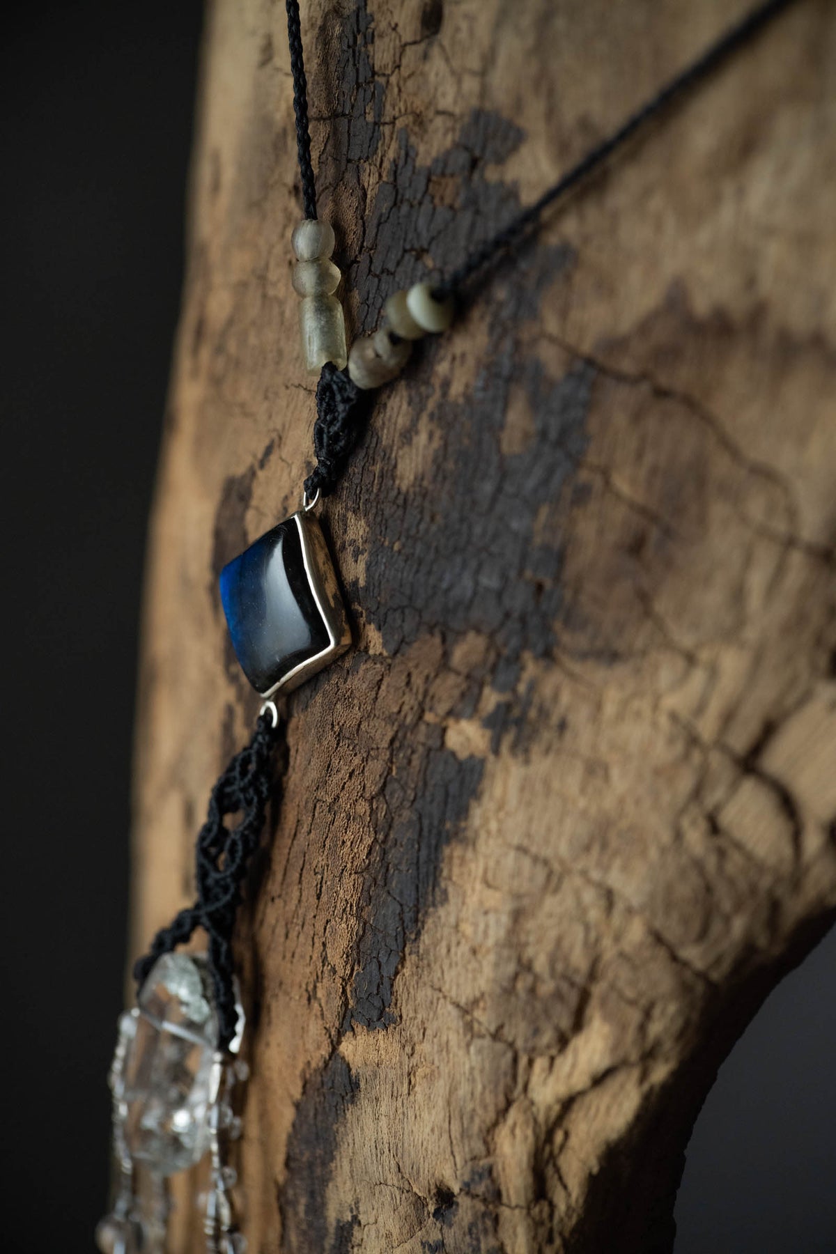 macrame necklace ( silver top labradorite) + ( quartz )