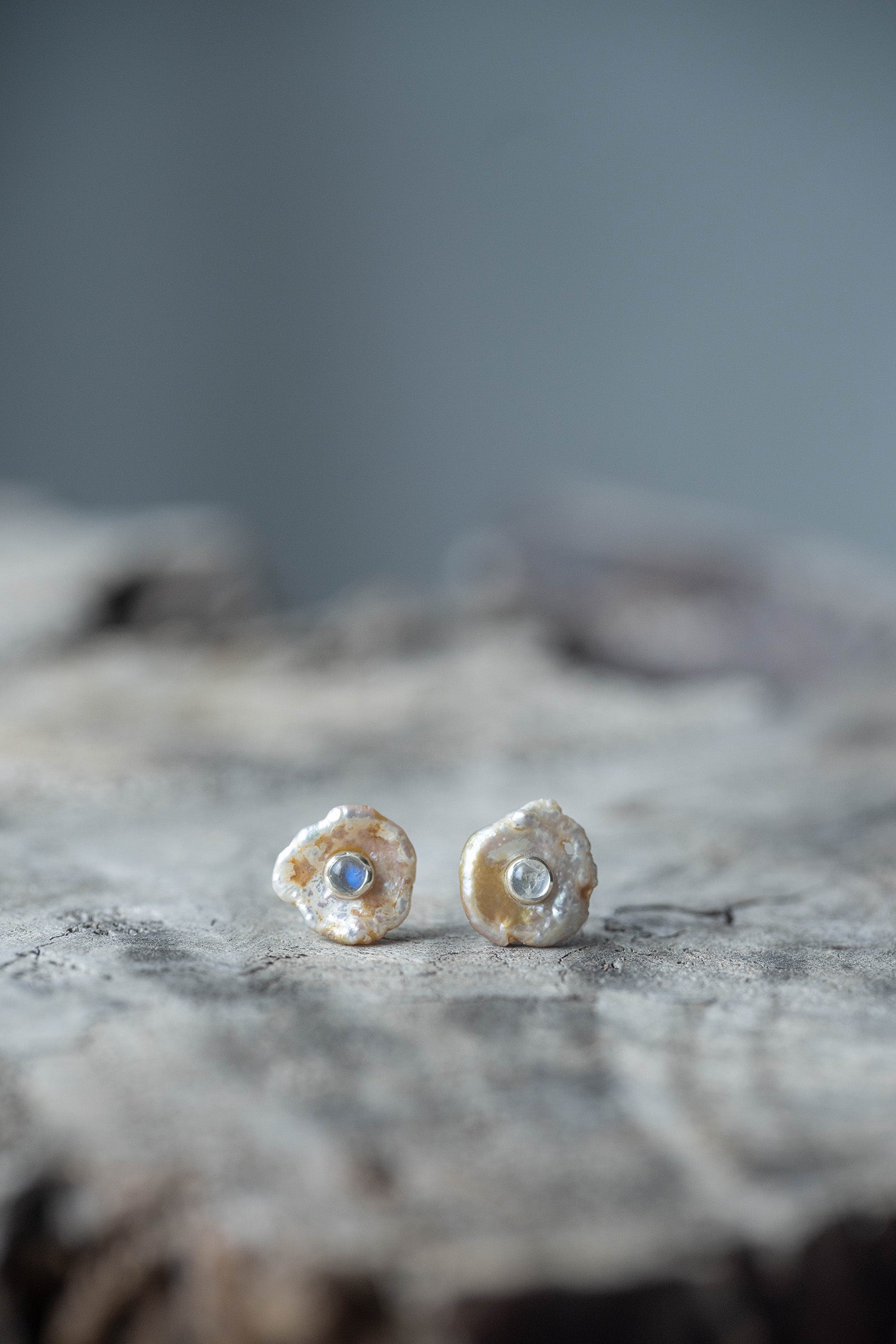 silver earrings pair moonstone + pearl