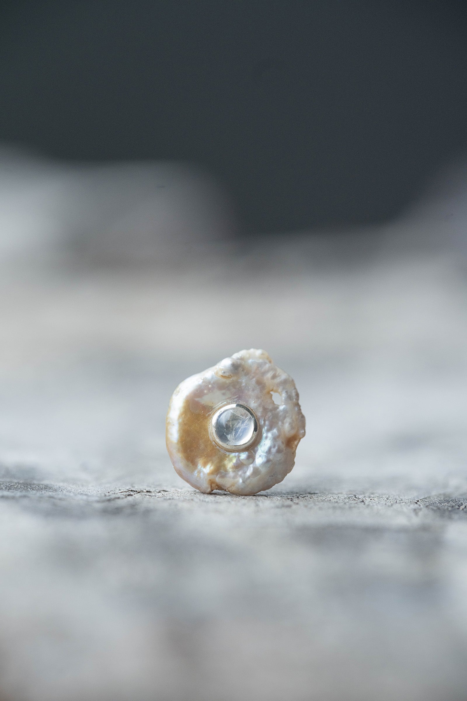 silver earrings pair moonstone + pearl